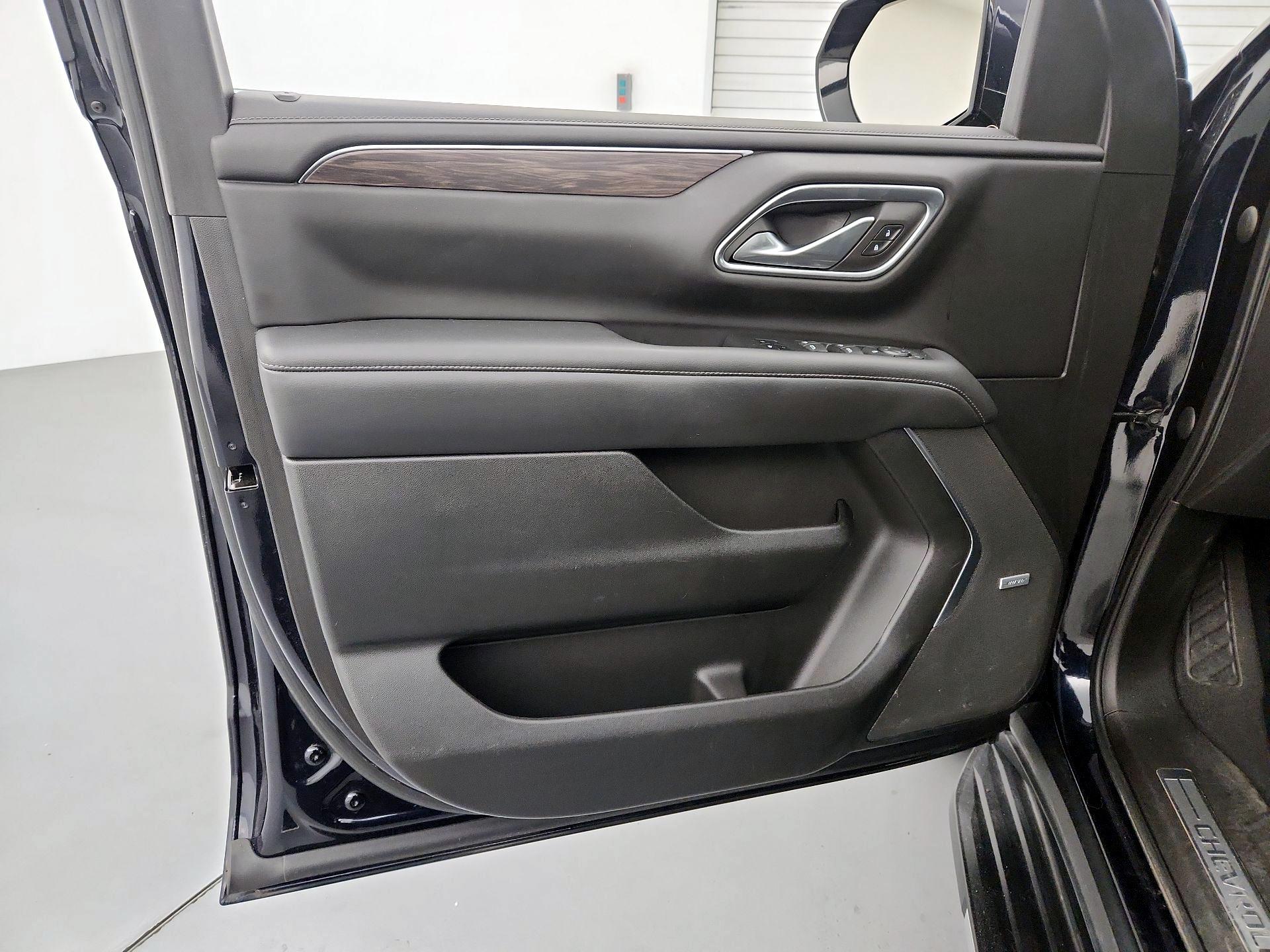 Thumbnail: 2021 Chevrolet Suburban - 12