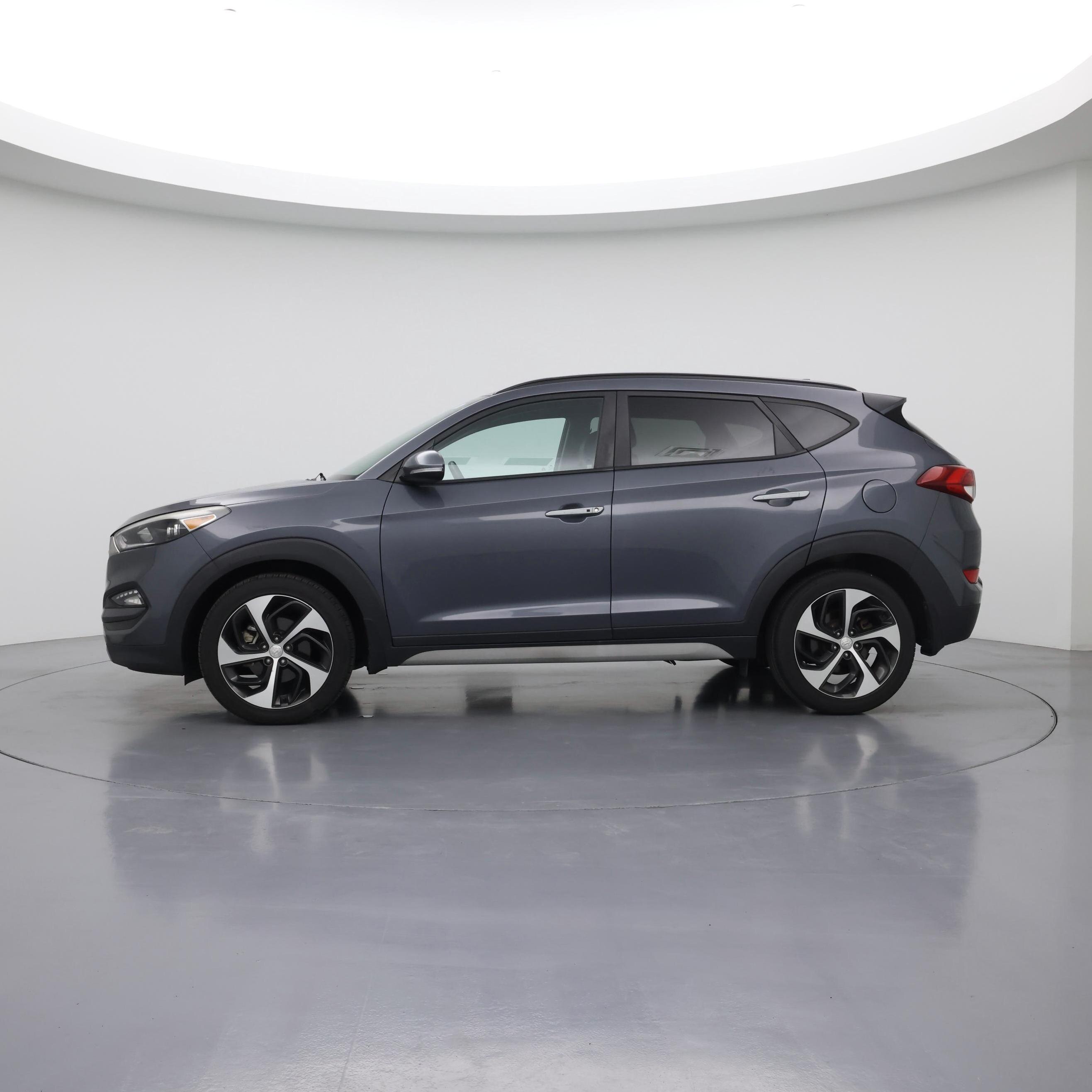 Thumbnail: 2018 Hyundai Tucson - 3