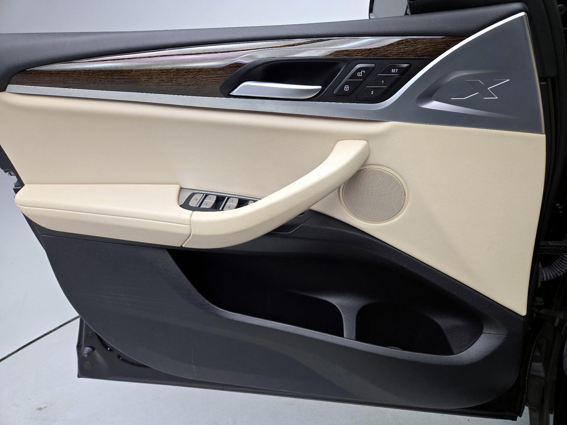 Thumbnail: 2021 BMW X3 - 12