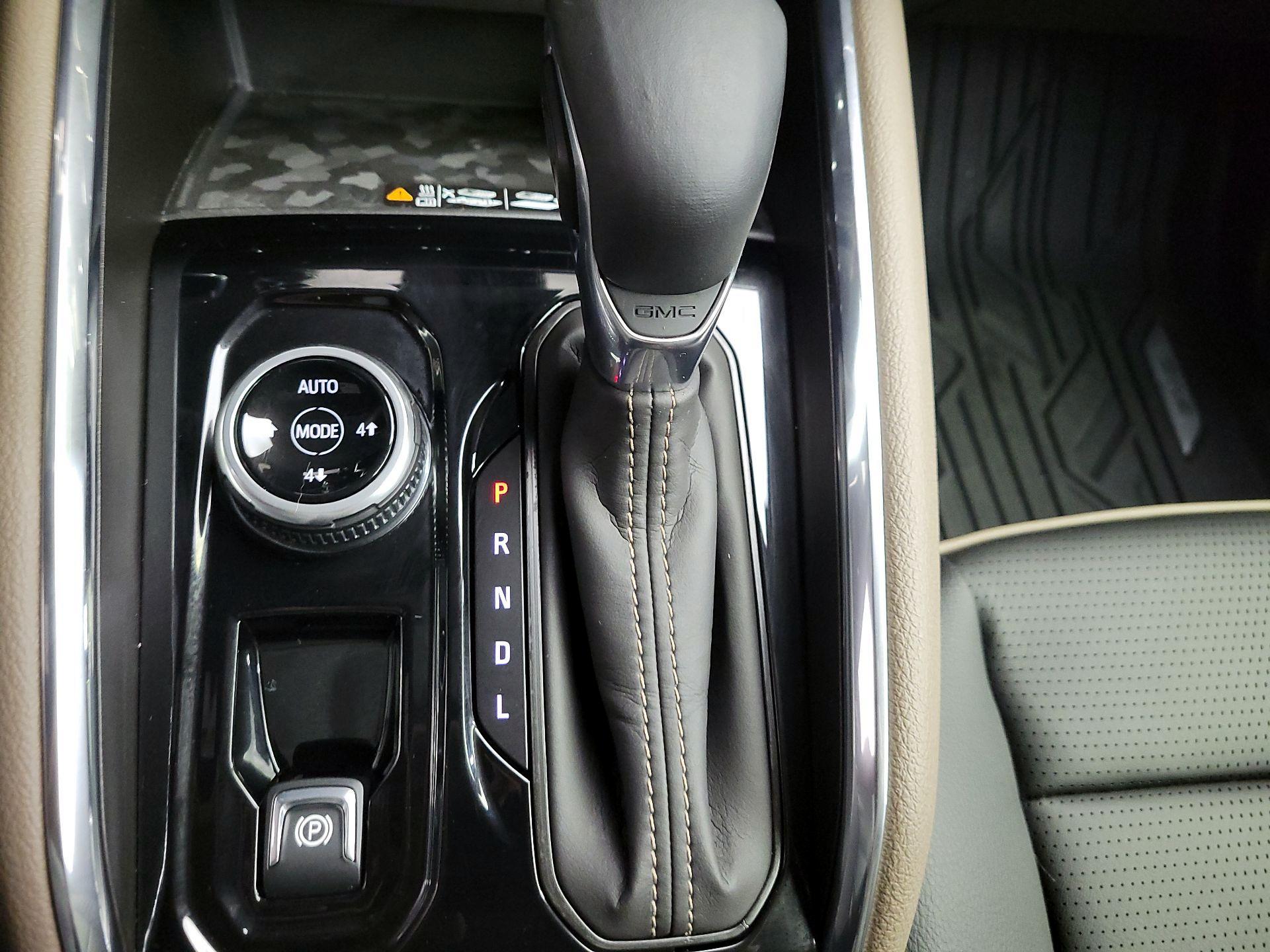 Thumbnail: 2024 GMC Canyon - 18