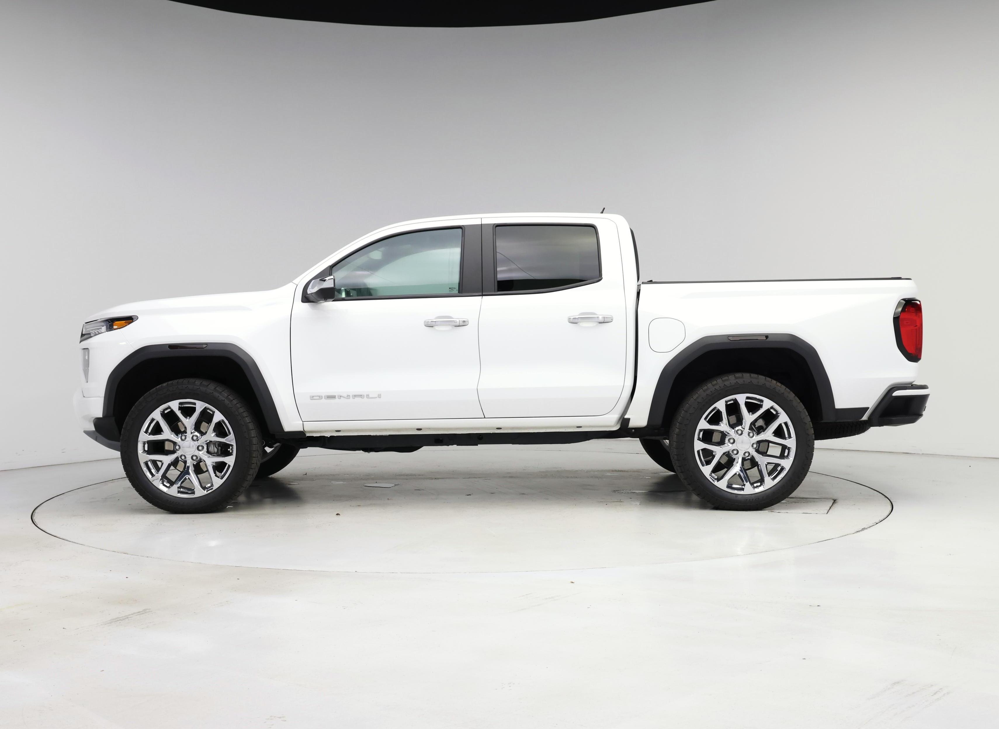 Thumbnail: 2024 GMC Canyon - 3