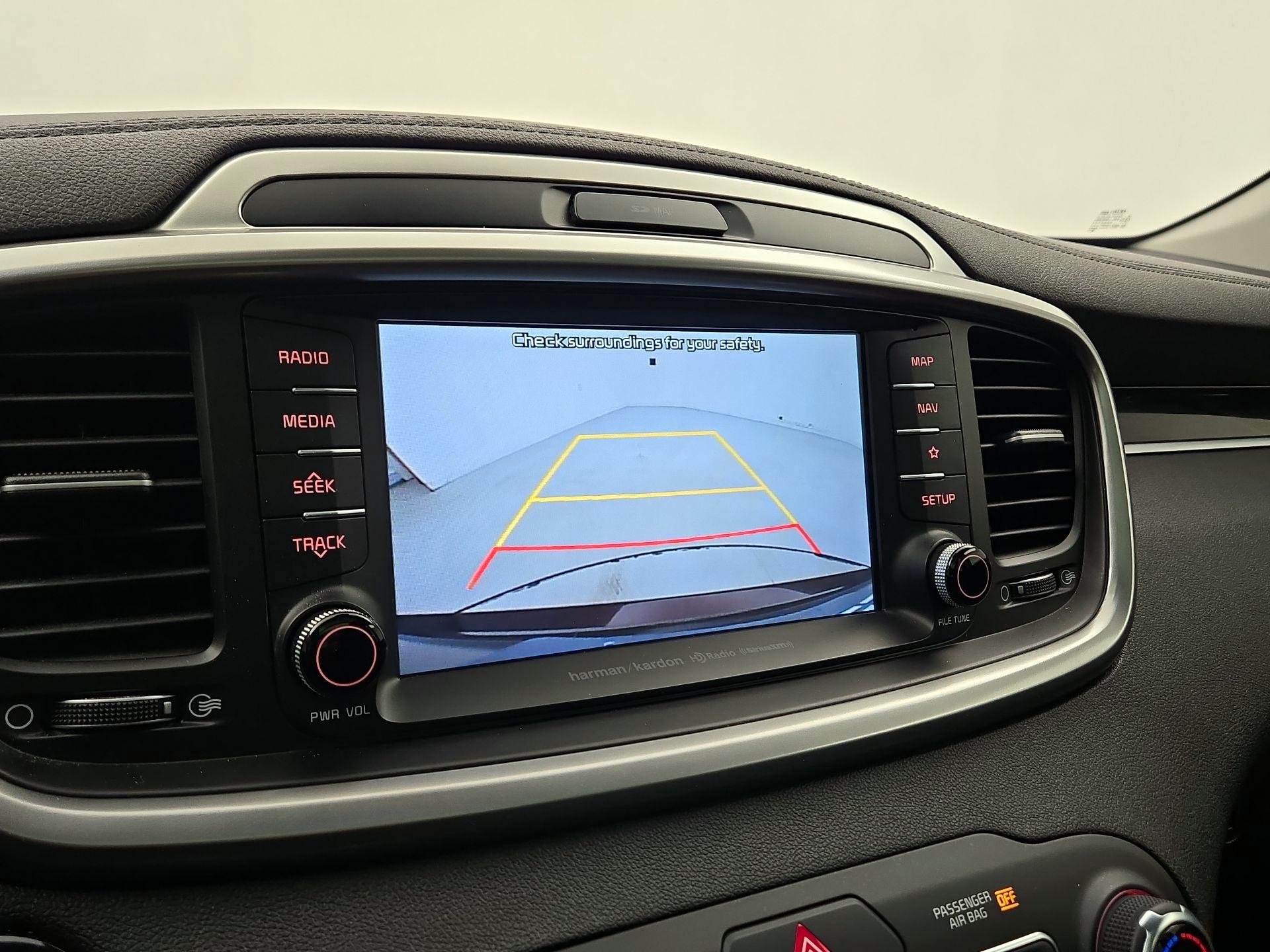 Thumbnail: 2019 Kia Sorento - 14