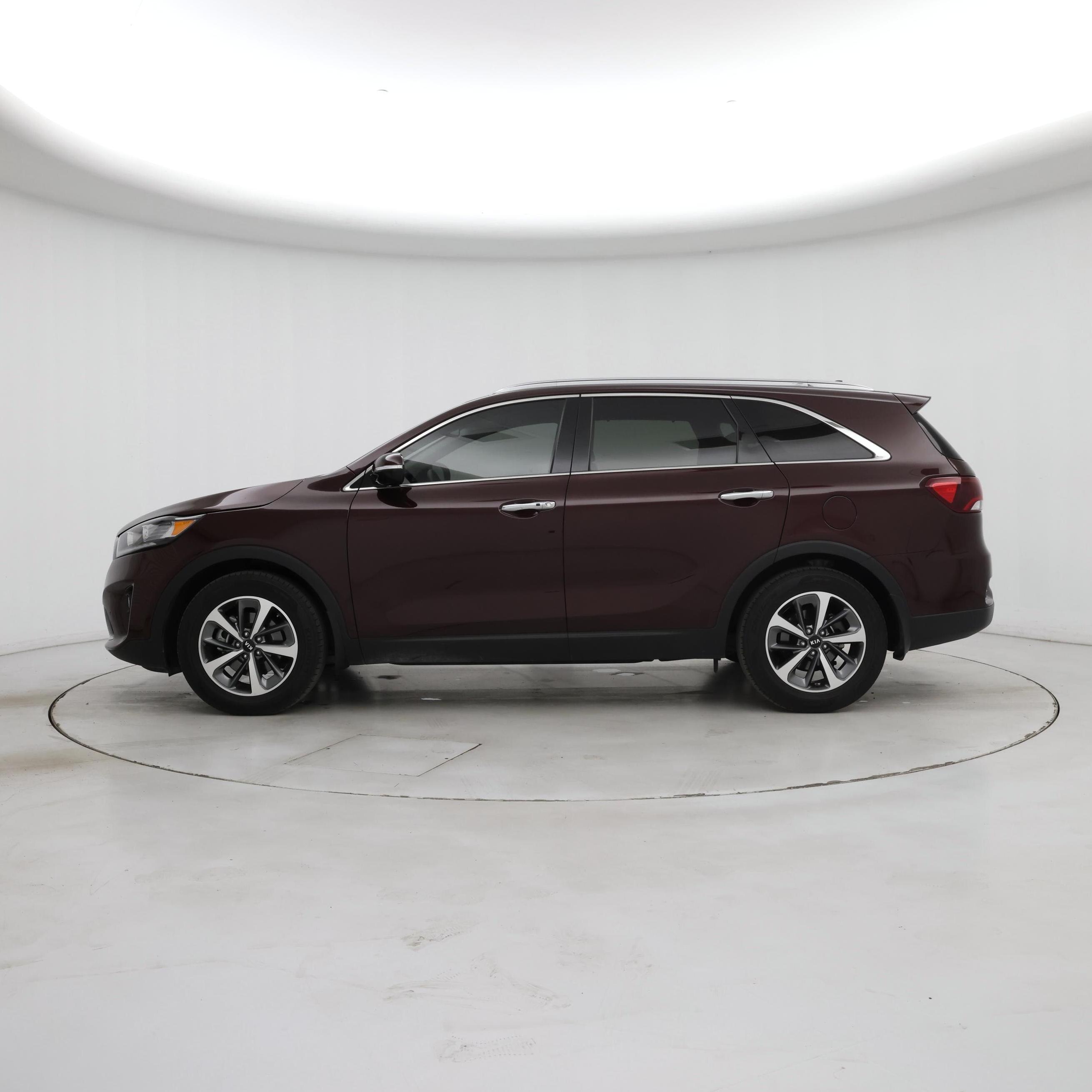 Thumbnail: 2019 Kia Sorento - 3