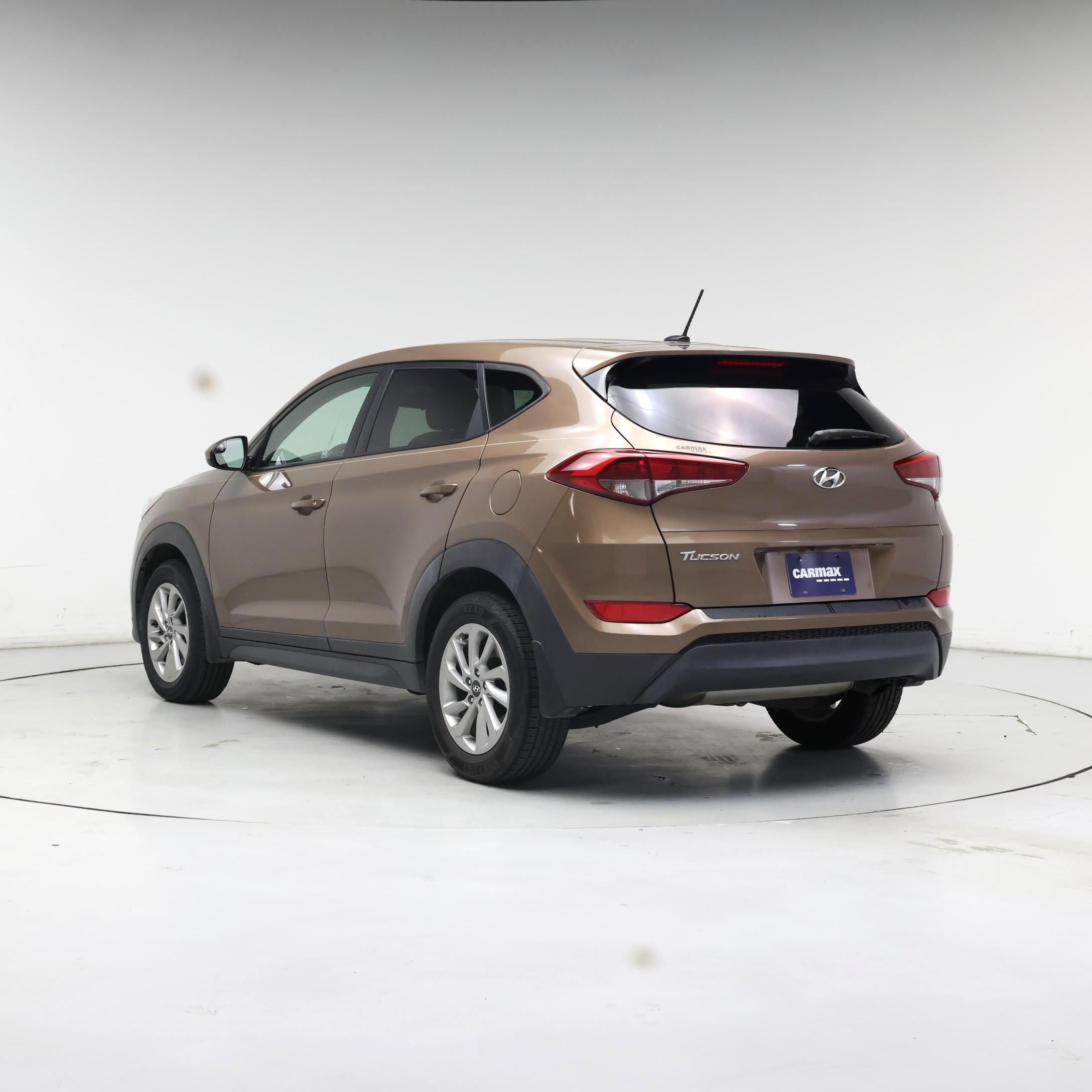 Thumbnail: 2016 Hyundai Tucson - 2