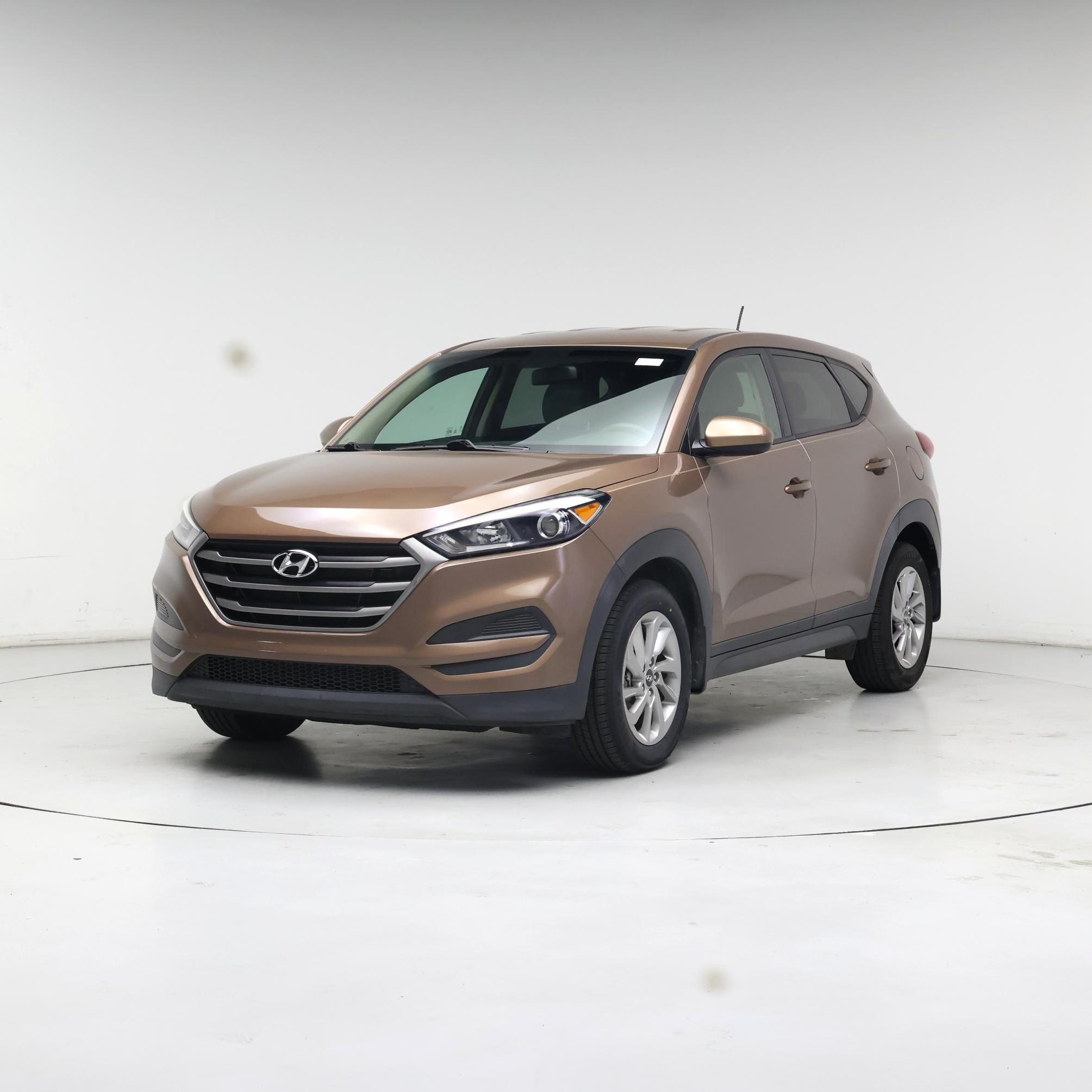Thumbnail: 2016 Hyundai Tucson - 4