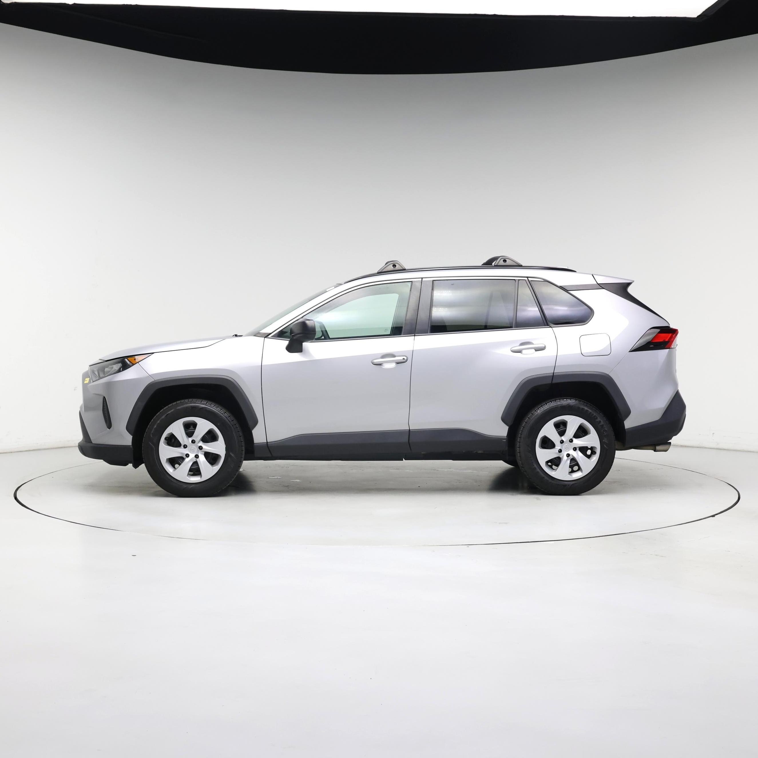 Thumbnail: 2020 Toyota RAV4 - 3
