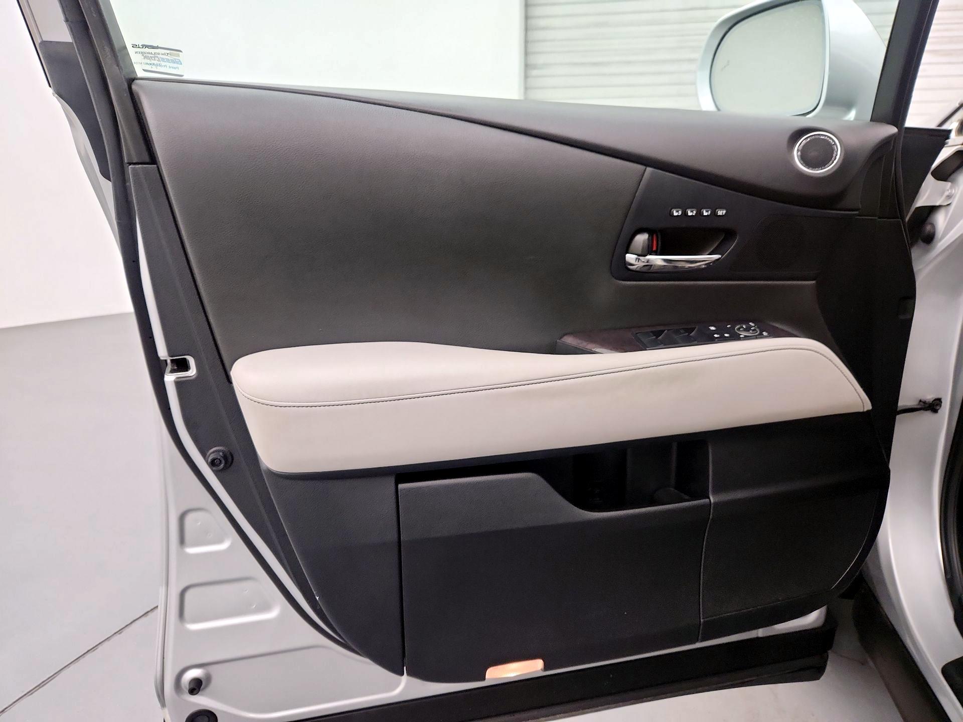 Thumbnail: 2015 Lexus RX - 12