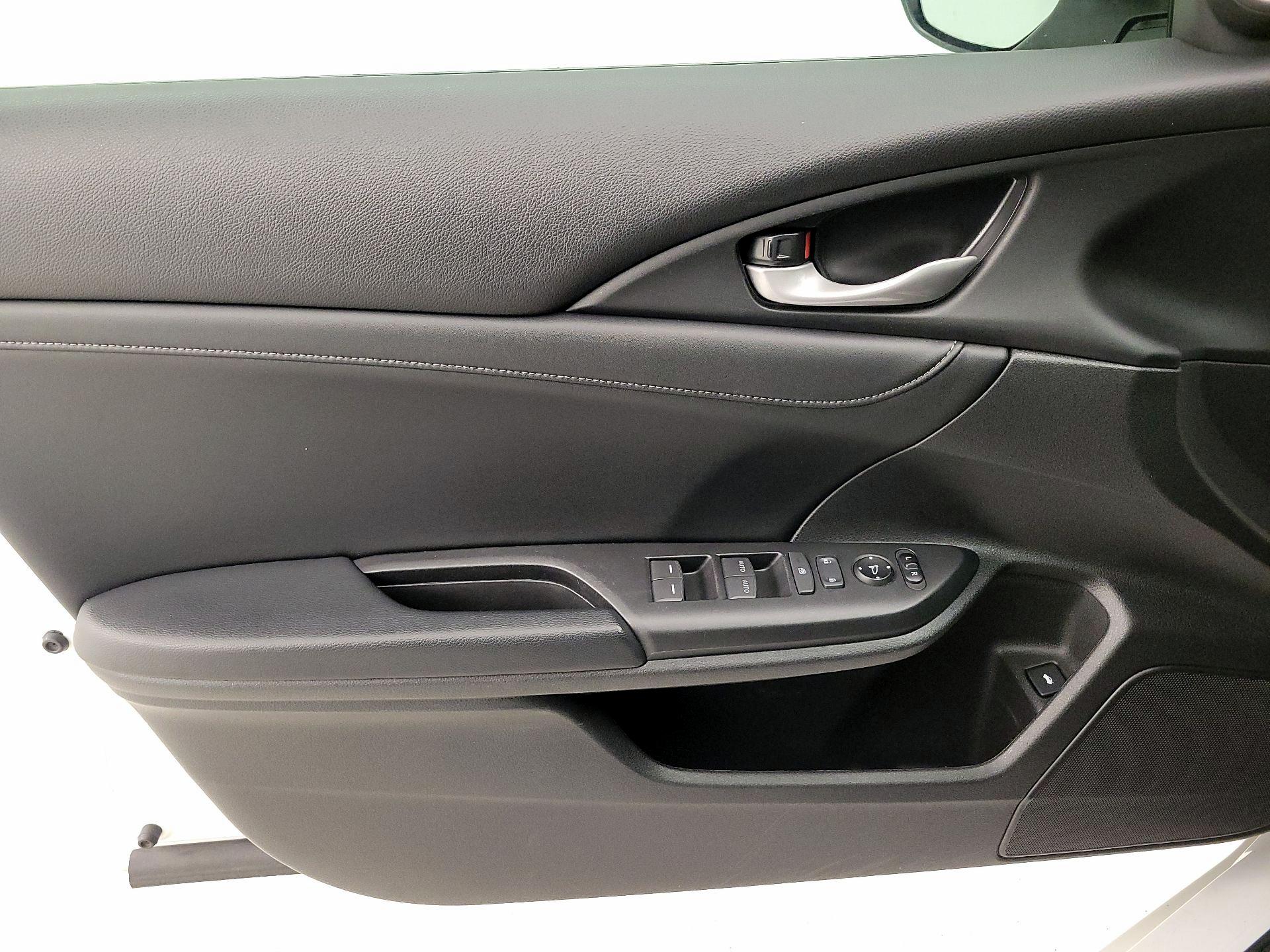 Thumbnail: 2021 Honda Insight - 12