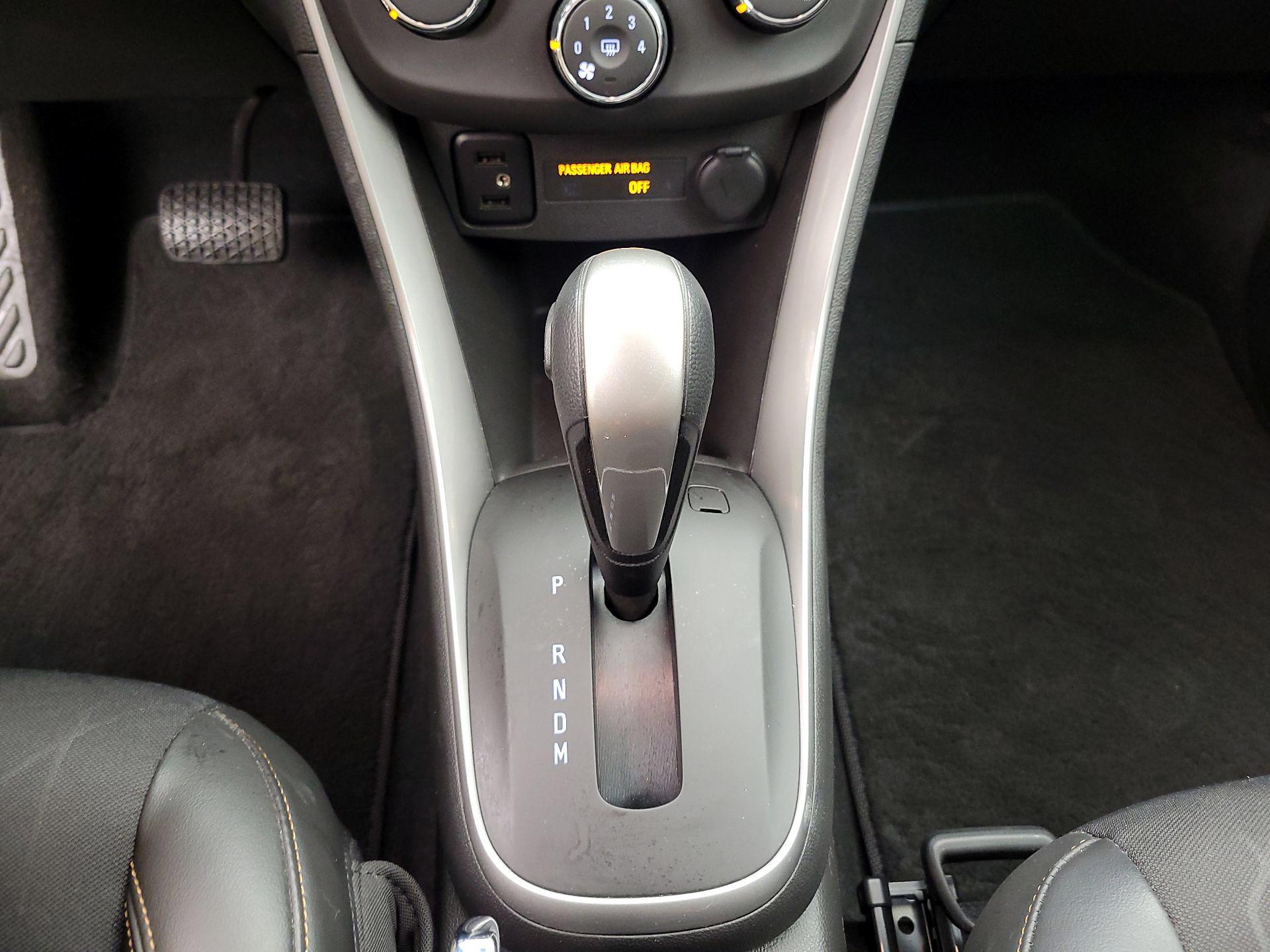 Thumbnail: 2017 Chevrolet Trax - 17