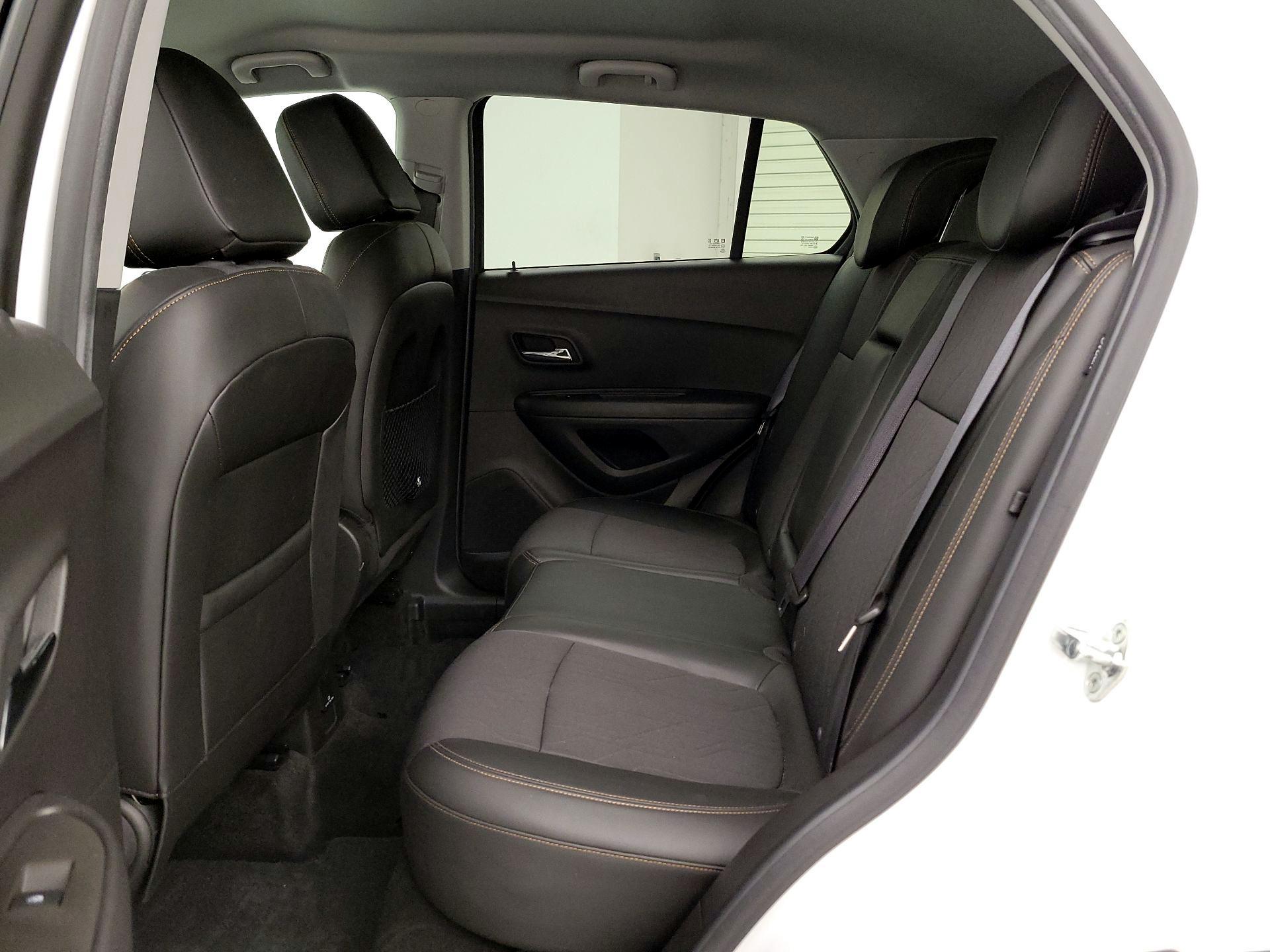 Thumbnail: 2017 Chevrolet Trax - 19