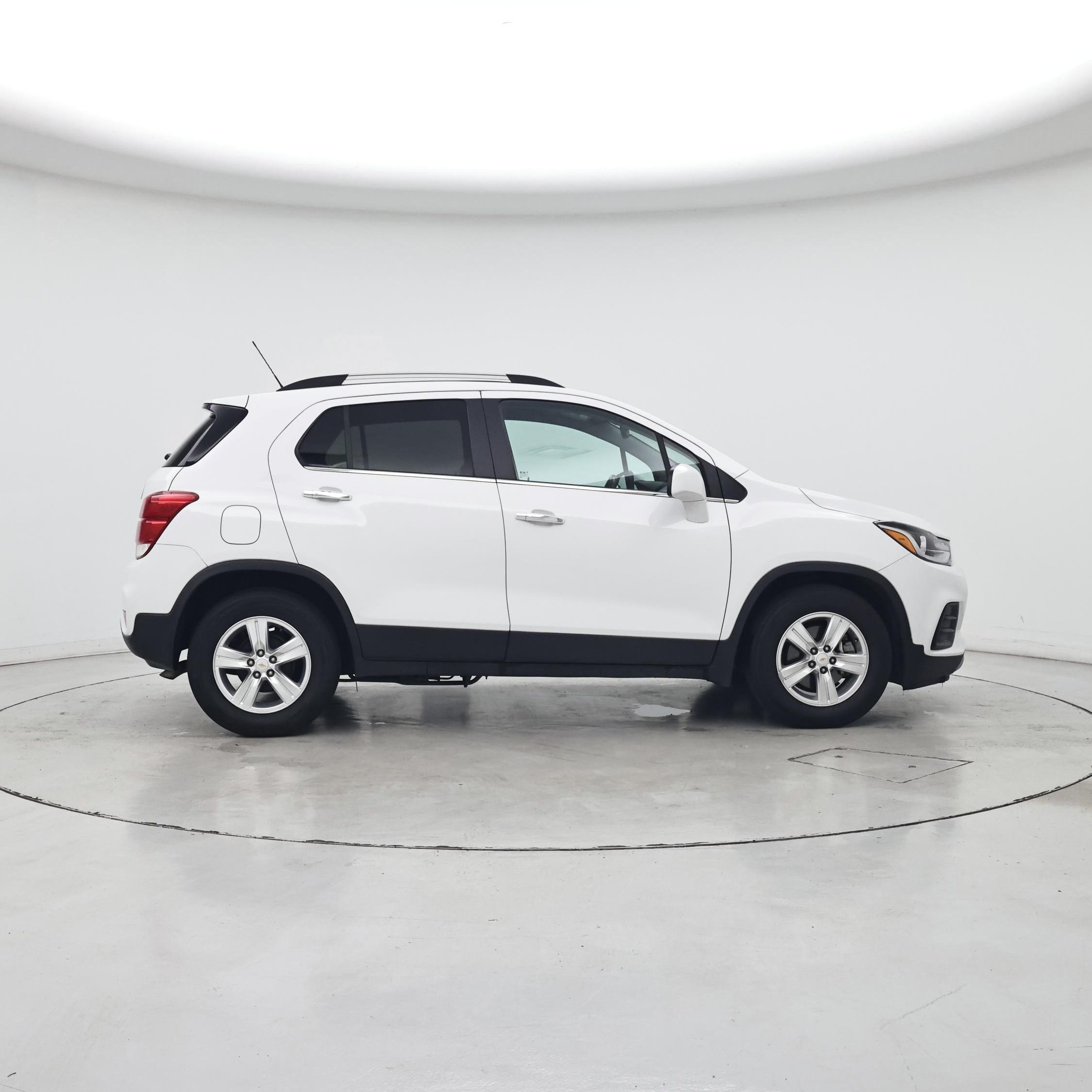 Thumbnail: 2017 Chevrolet Trax - 7