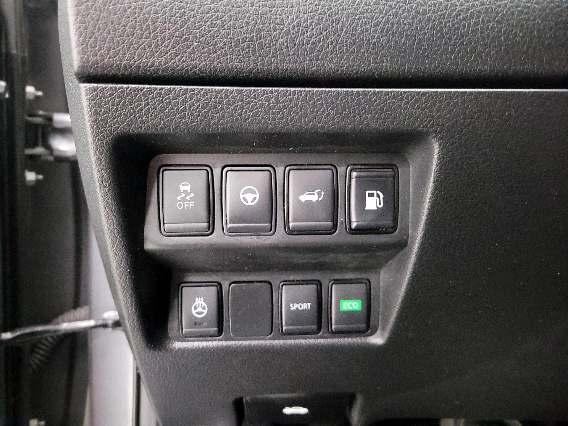 Thumbnail: 2020 Nissan Rogue - 13