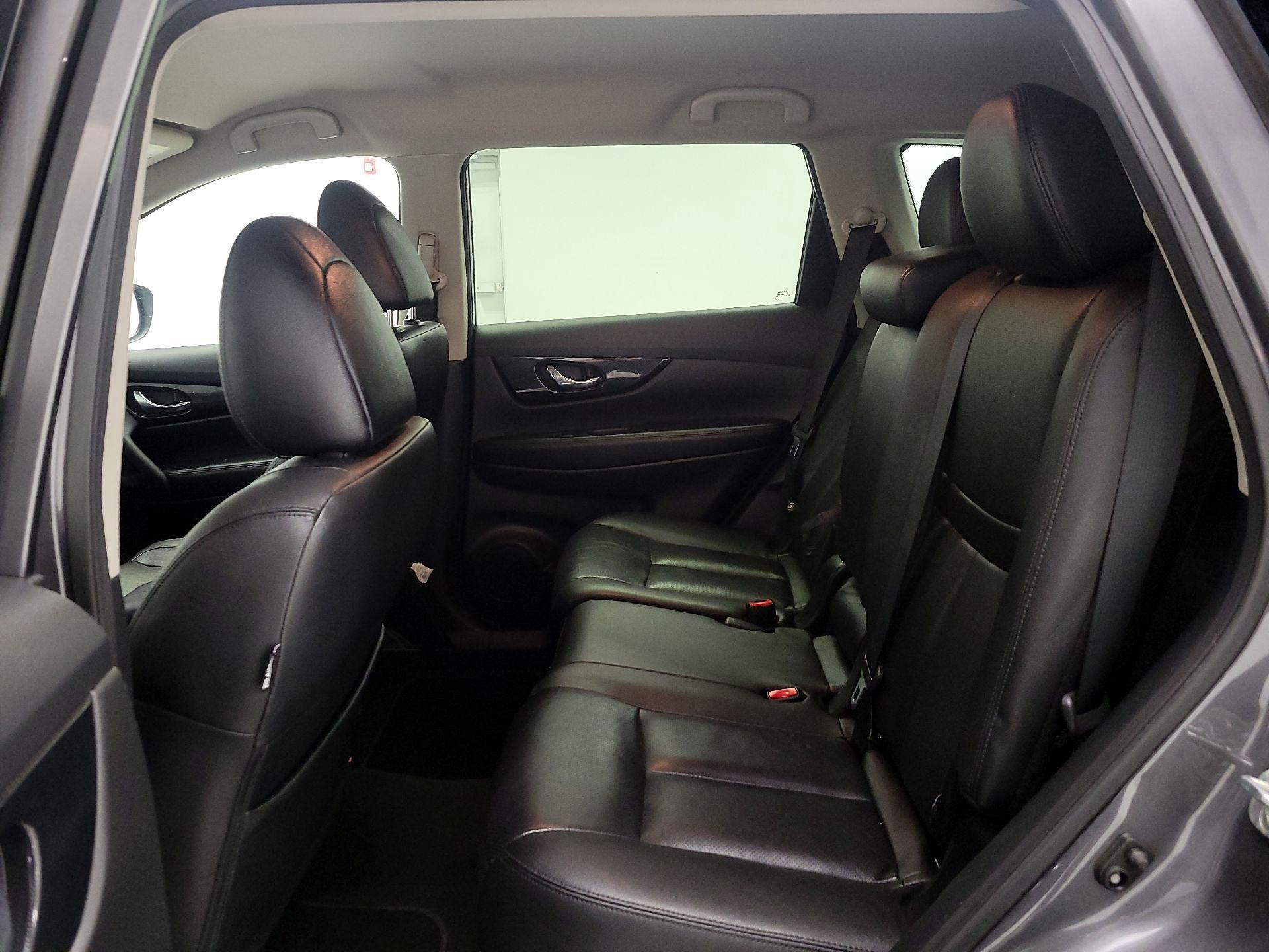 Thumbnail: 2020 Nissan Rogue - 20