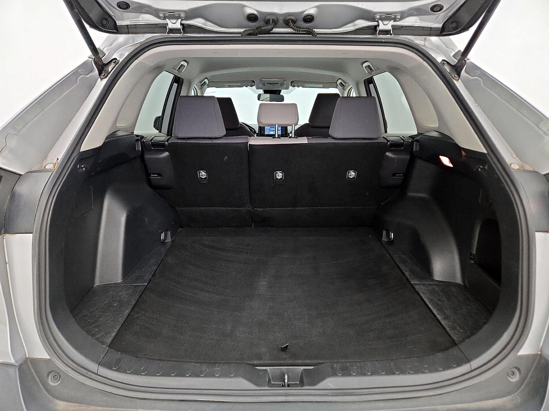 Thumbnail: 2021 Toyota RAV4 - 20