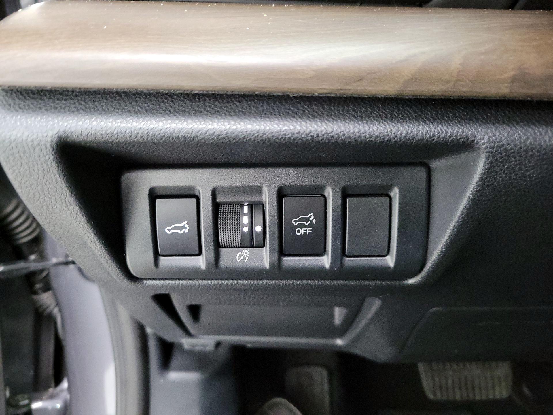 Thumbnail: 2020 Subaru Outback - 13