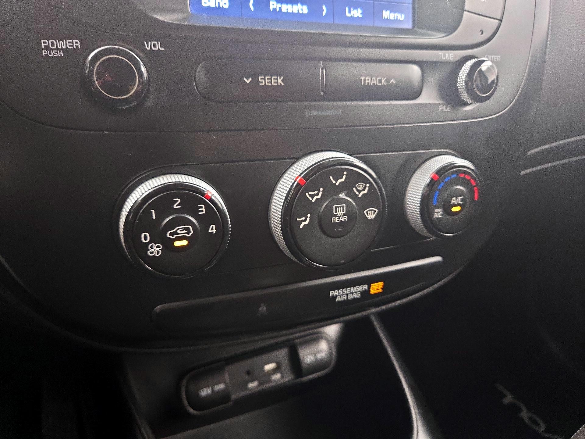 Thumbnail: 2019 Kia Soul - 16