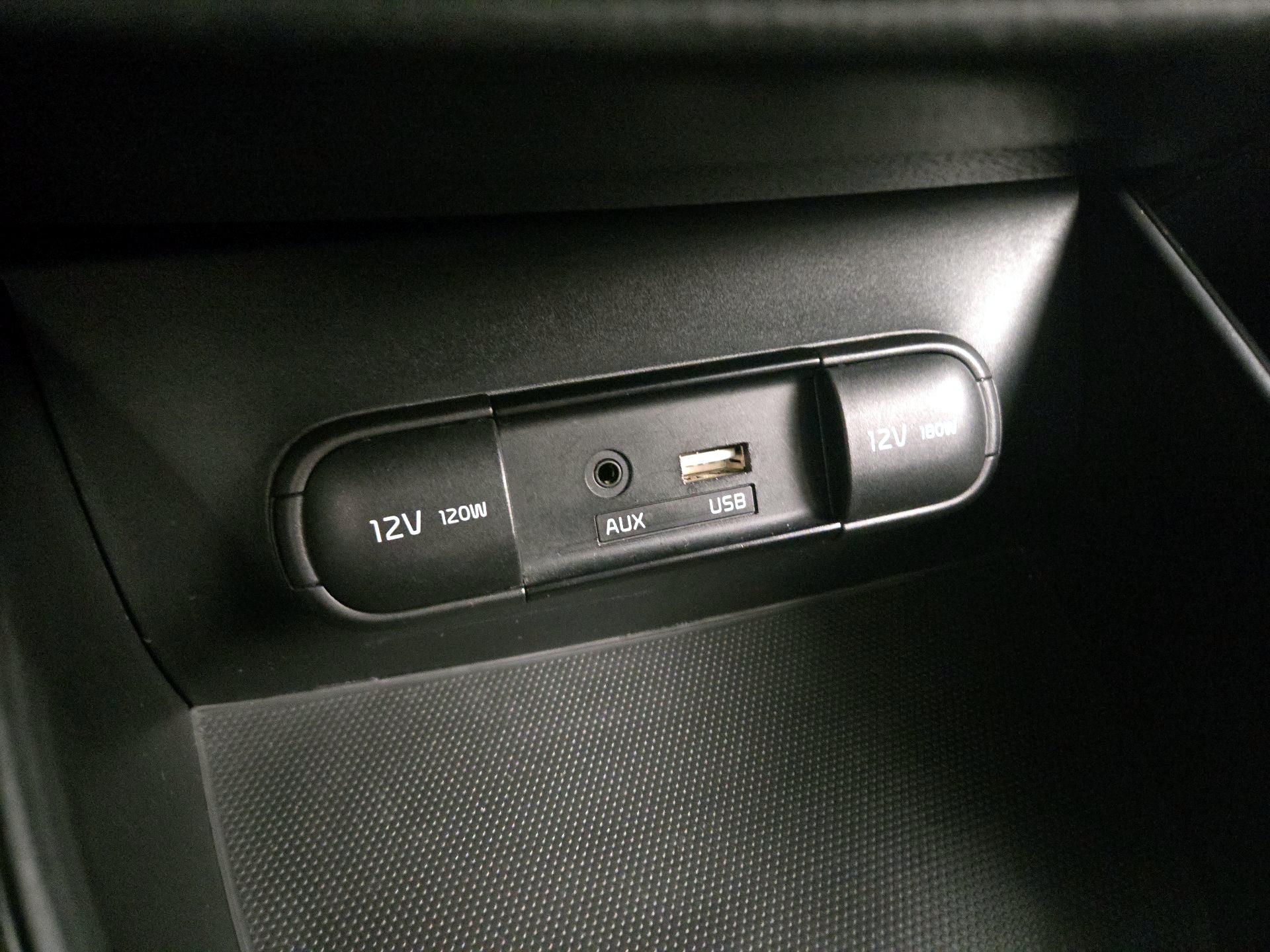 Thumbnail: 2019 Kia Soul - 18