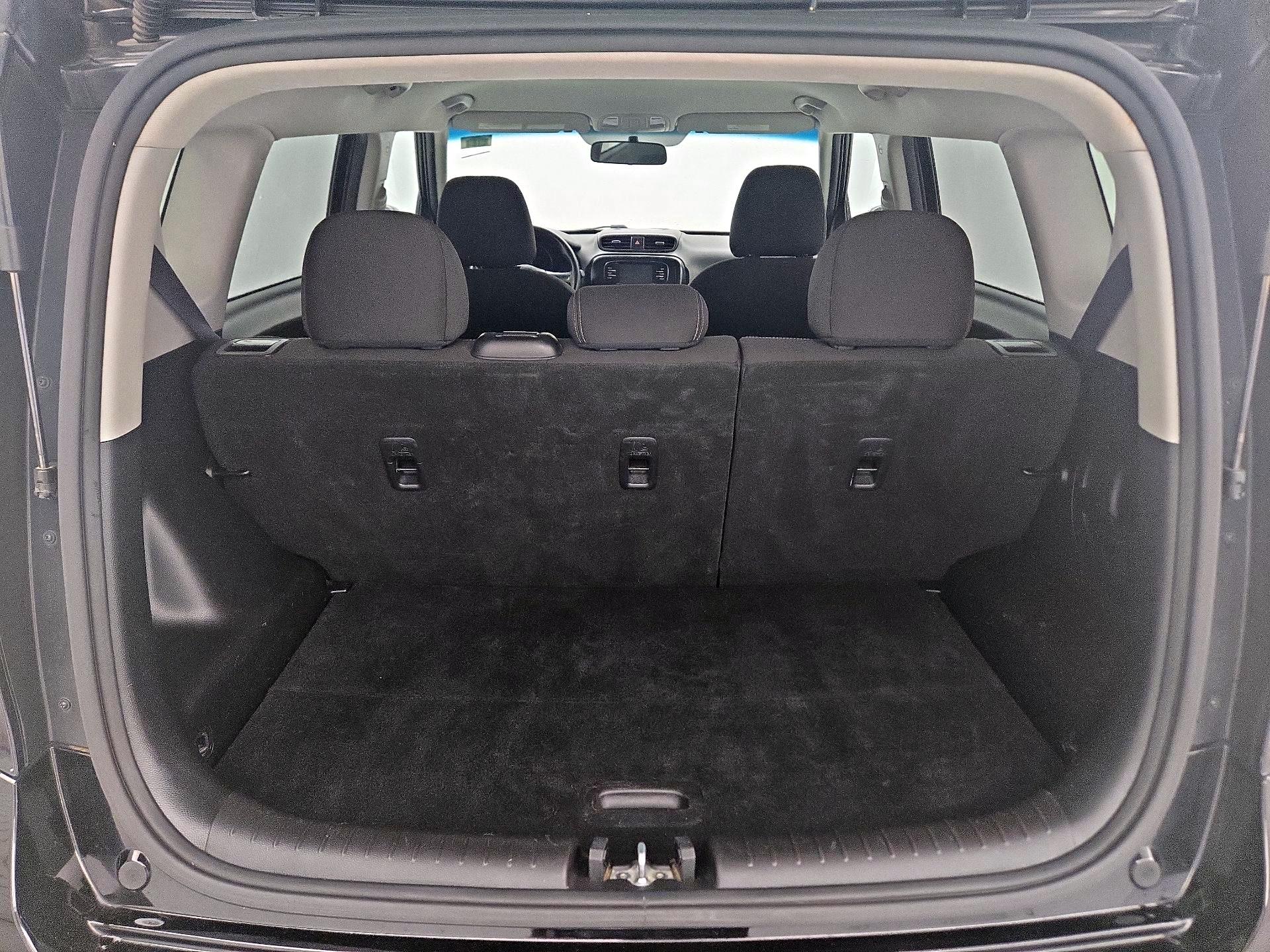 Thumbnail: 2019 Kia Soul - 20