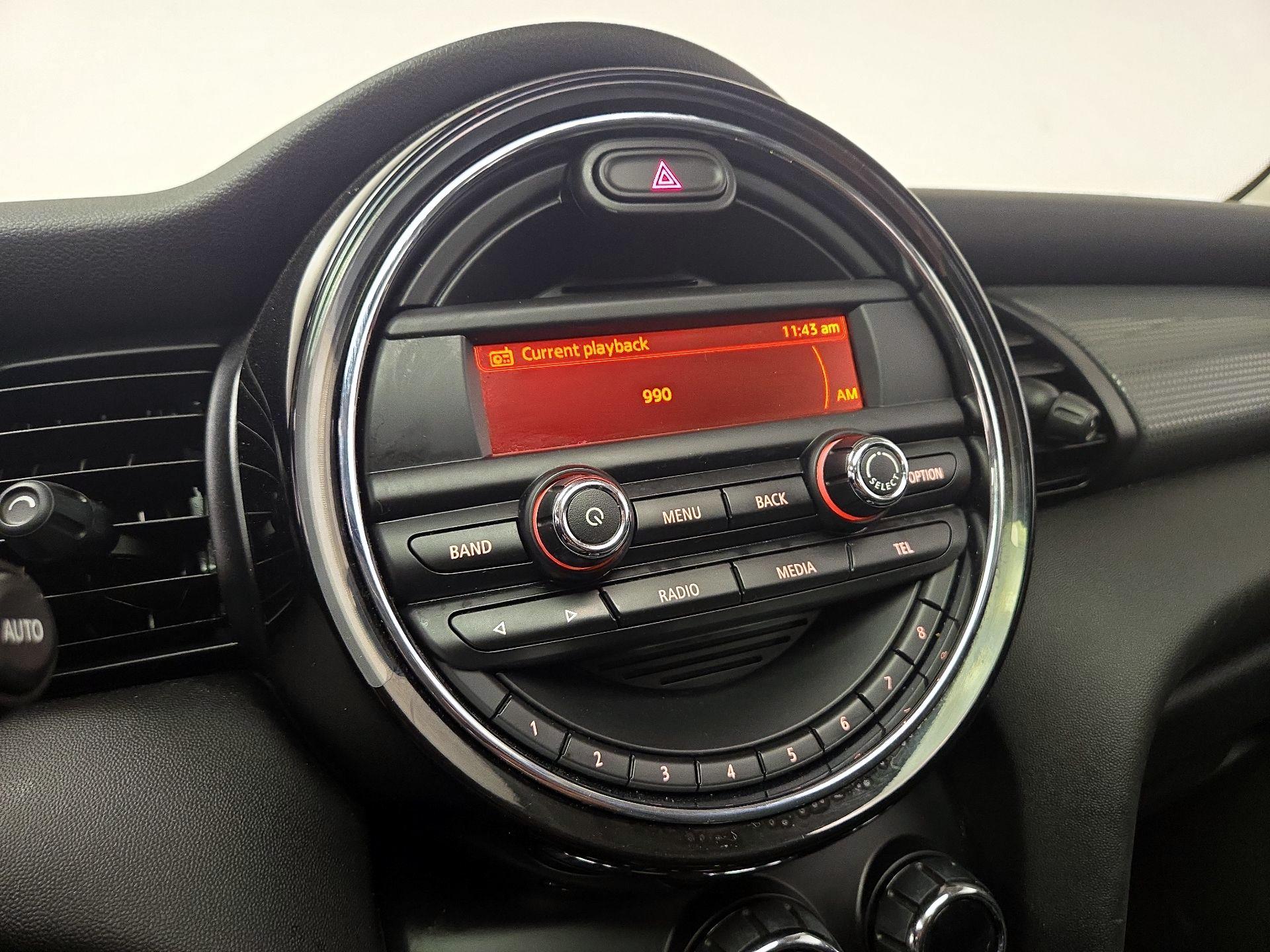 Thumbnail: 2016 MINI Cooper Hardtop - 14