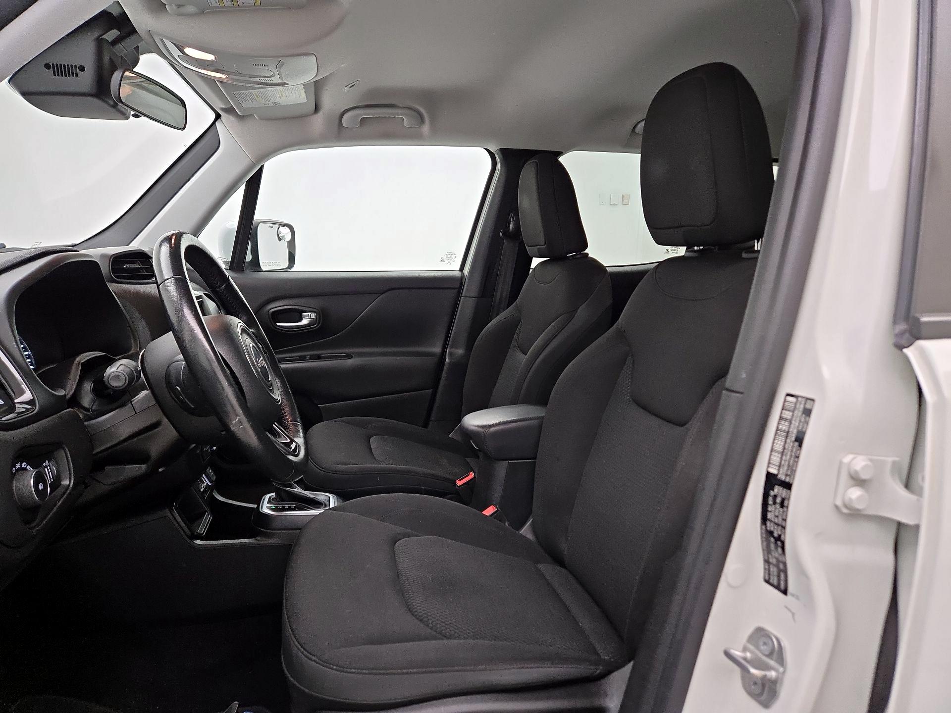 Thumbnail: 2018 Jeep Renegade - 11