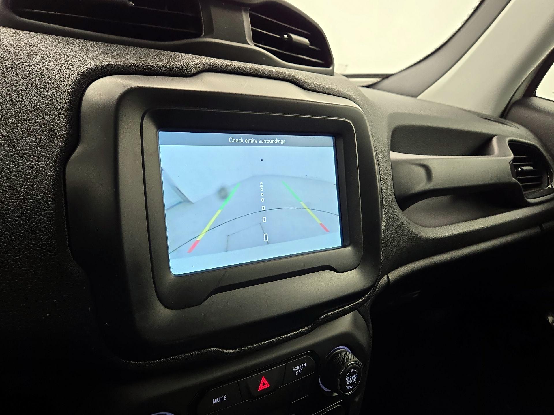 Thumbnail: 2018 Jeep Renegade - 14