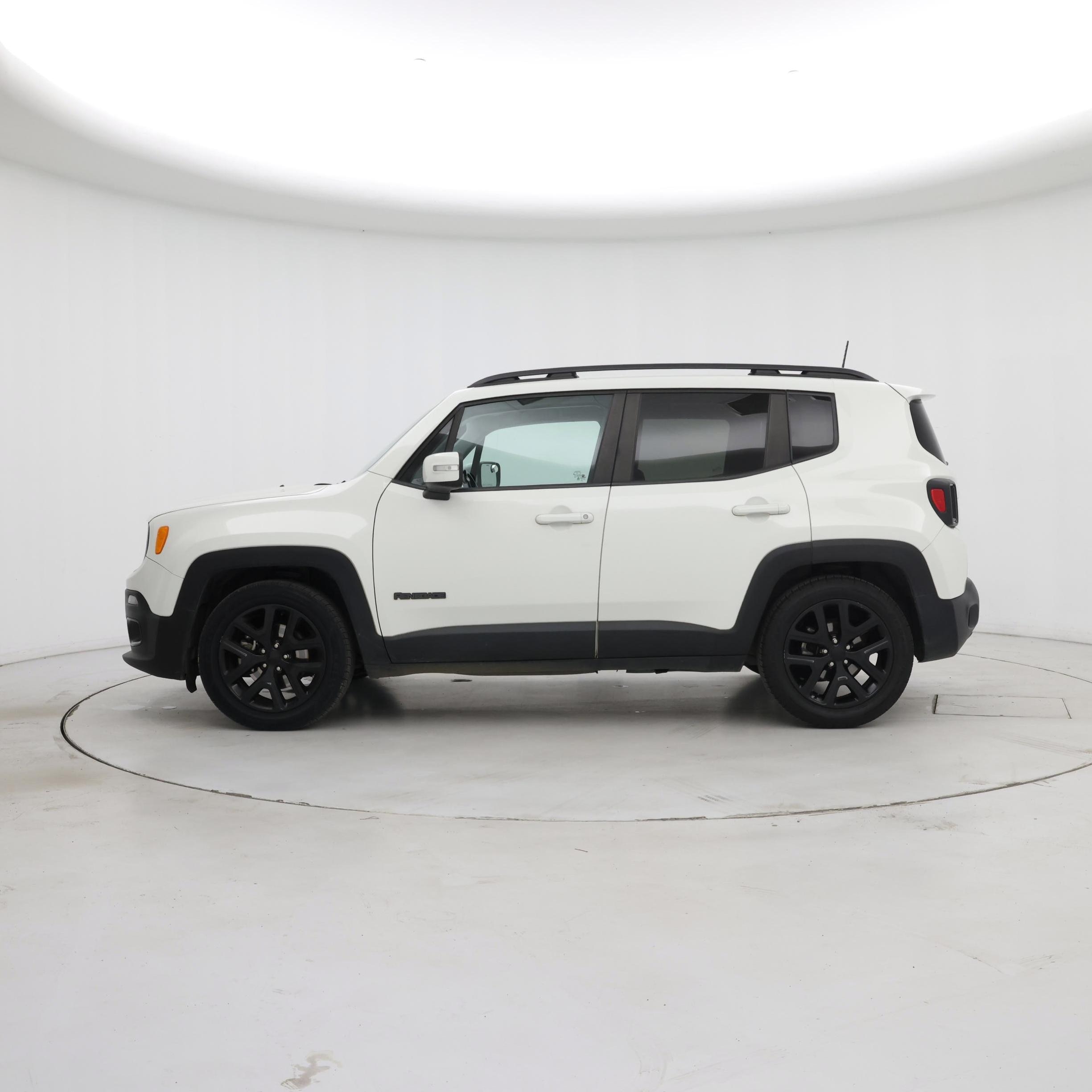 Thumbnail: 2018 Jeep Renegade - 3