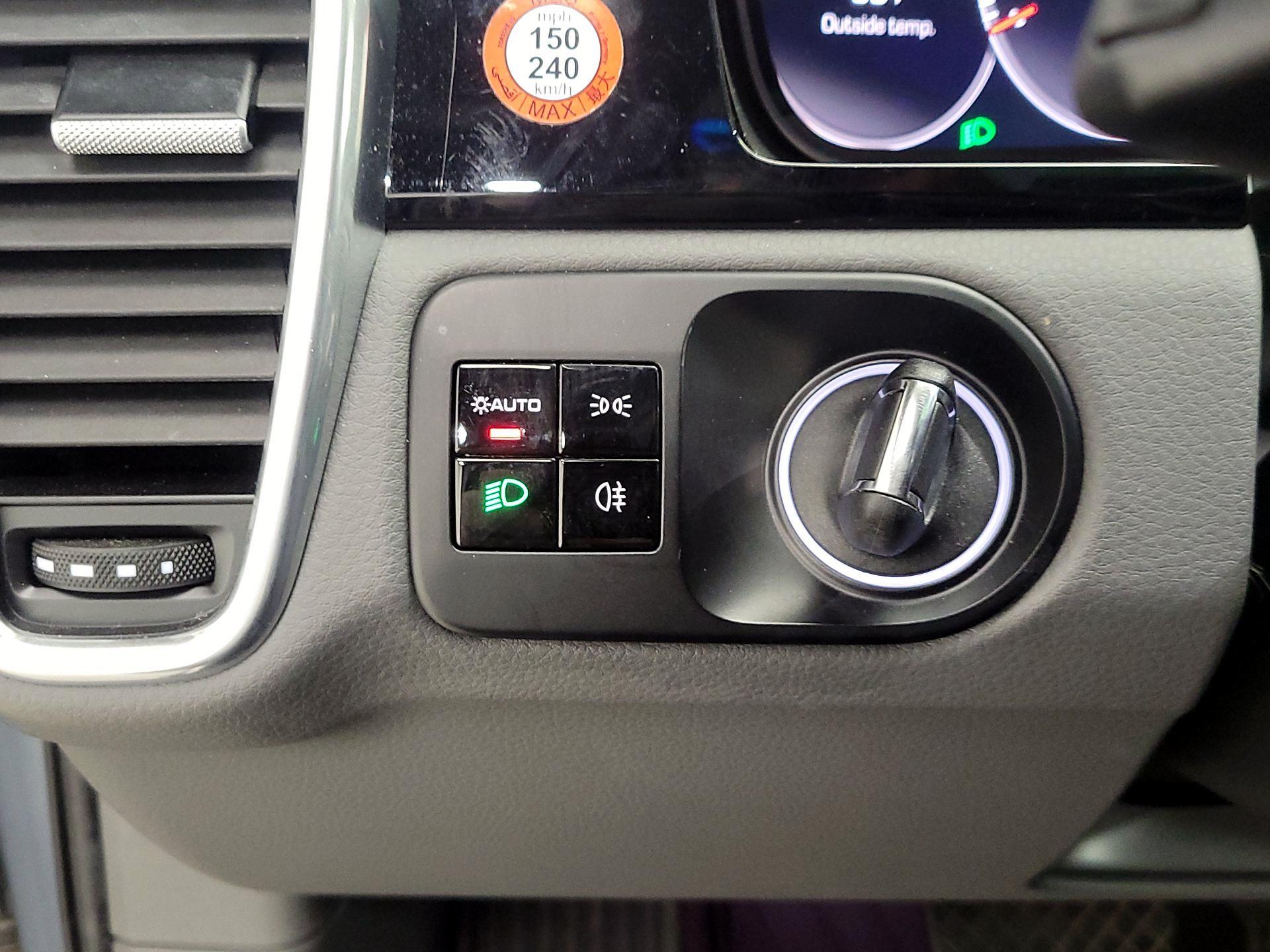 Thumbnail: 2020 Porsche Cayenne - 13