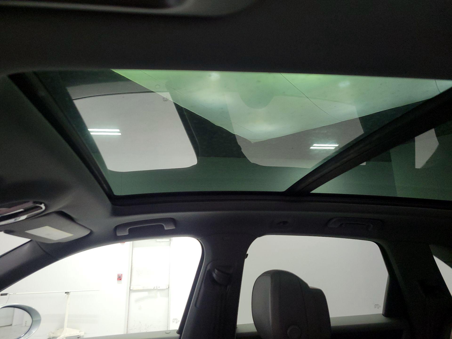 Thumbnail: 2020 Porsche Cayenne - 20