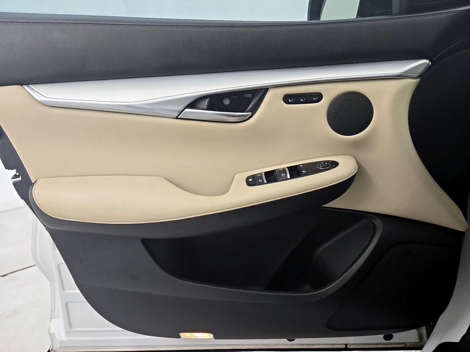 Thumbnail: 2020 INFINITI QX50 - 12