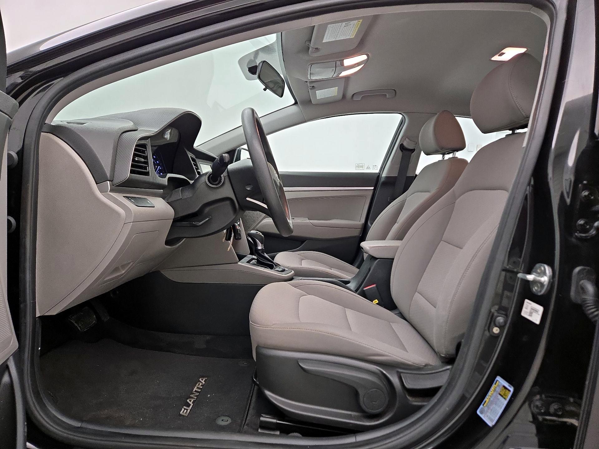 Thumbnail: 2019 Hyundai Elantra - 11