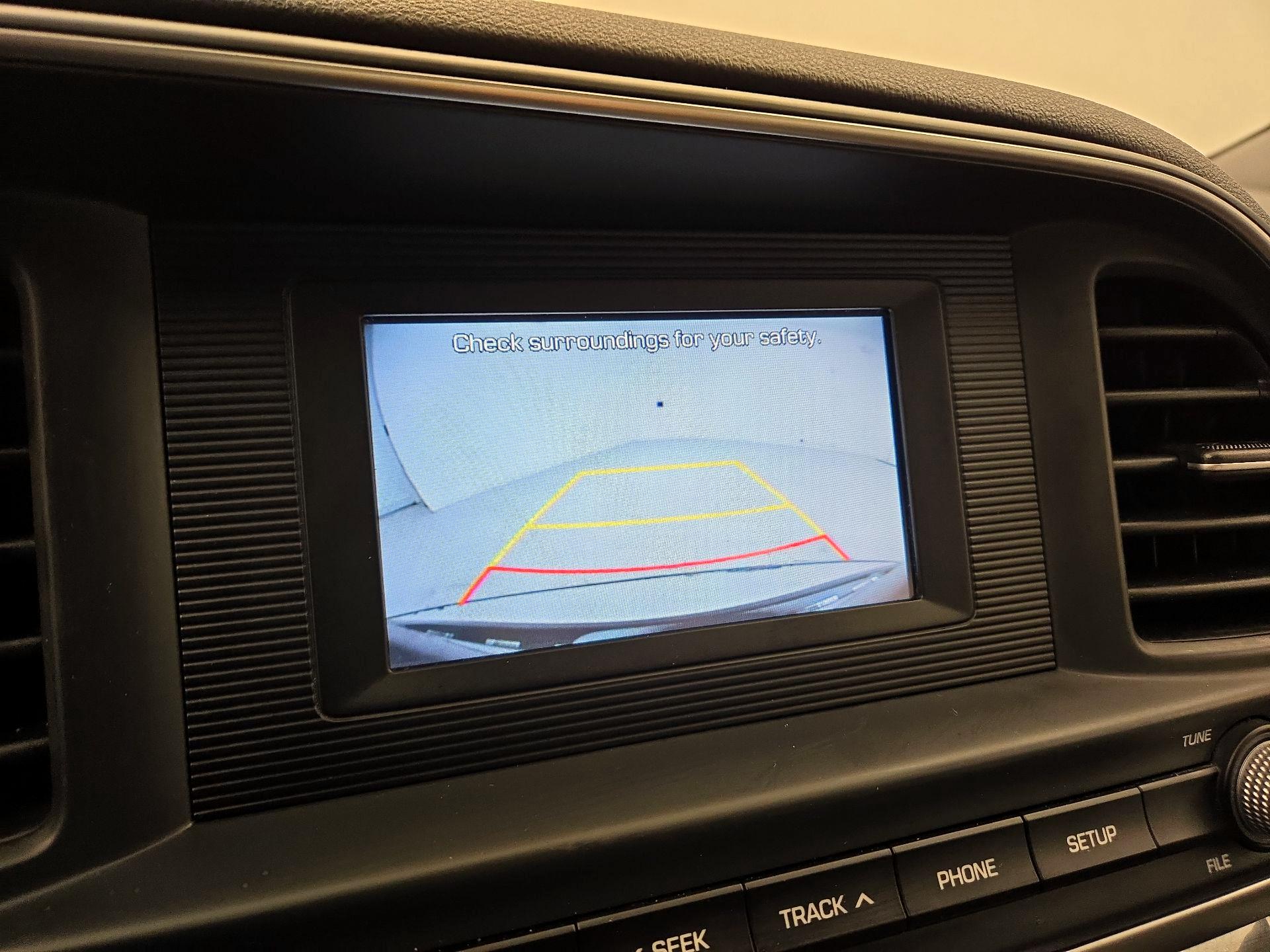 Thumbnail: 2019 Hyundai Elantra - 14