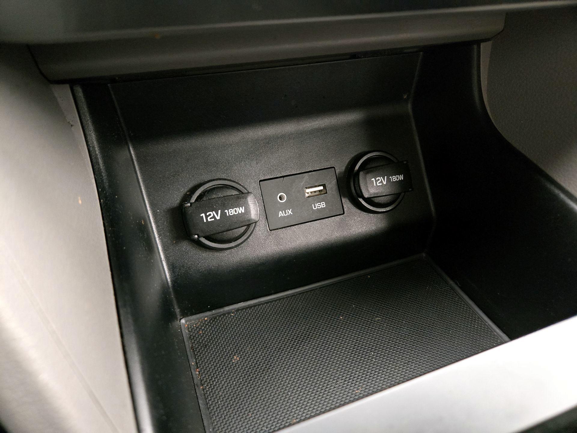 Thumbnail: 2019 Hyundai Elantra - 18