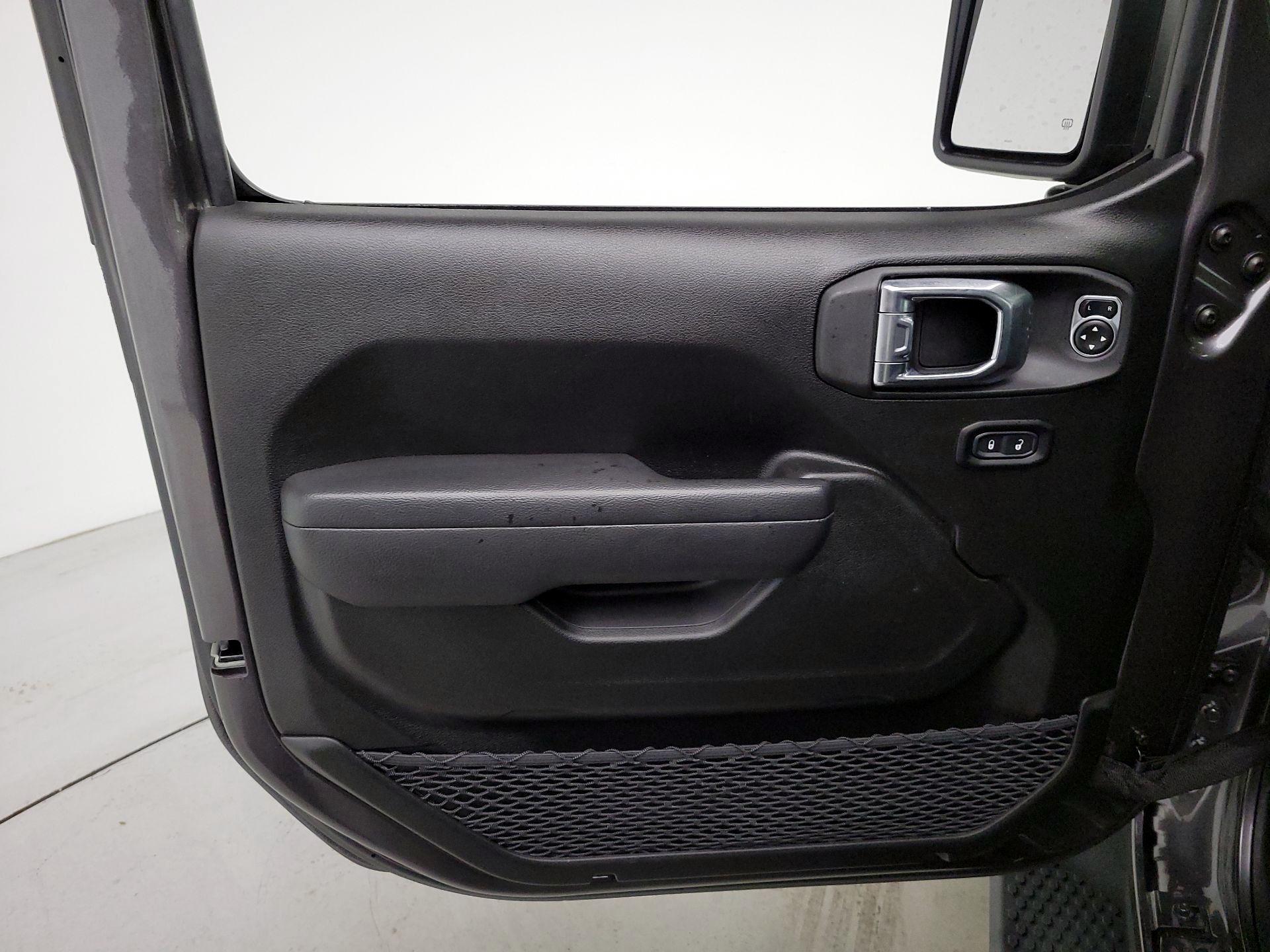 Thumbnail: 2025 Jeep Wrangler - 12