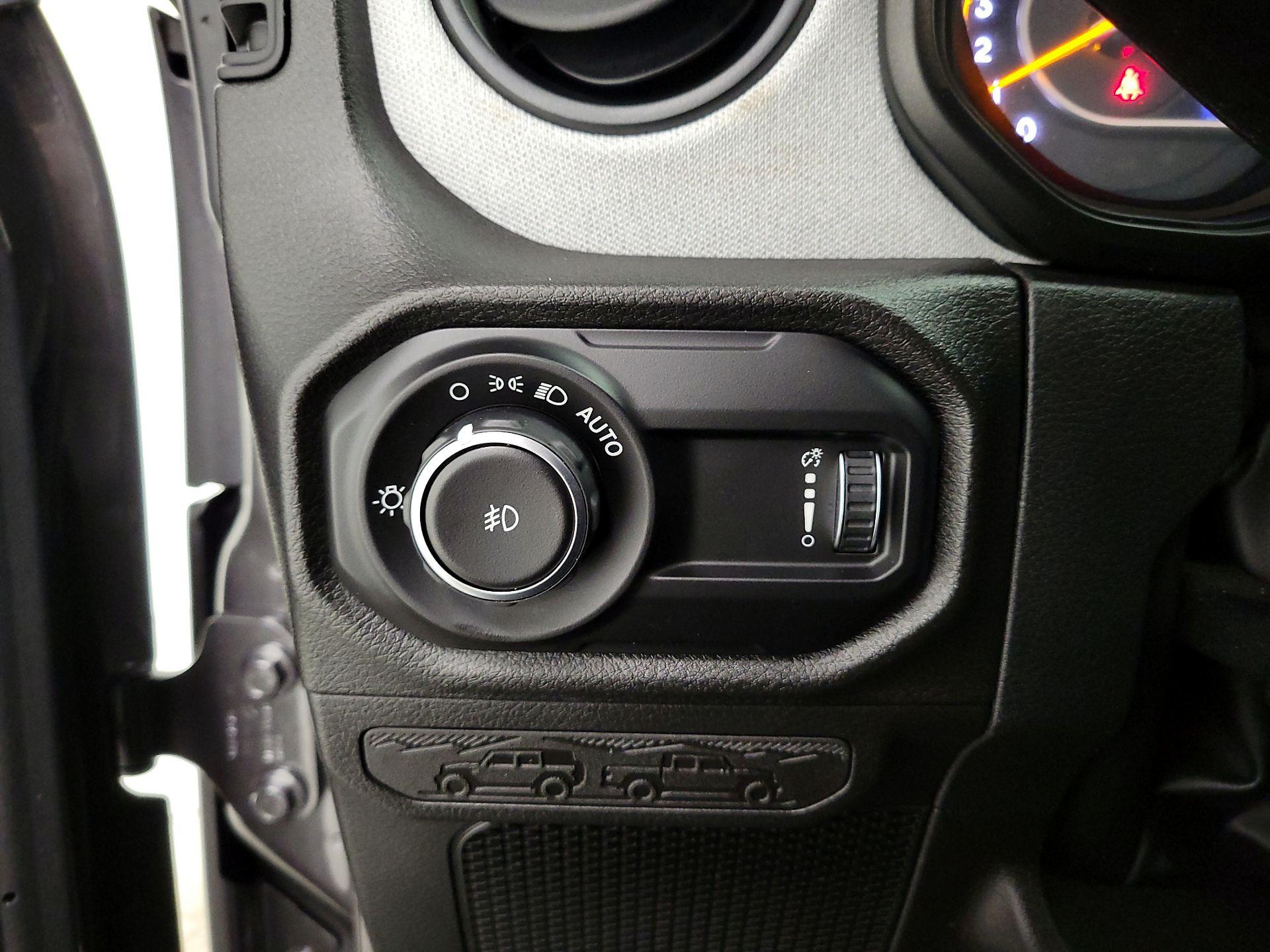 Thumbnail: 2025 Jeep Wrangler - 13