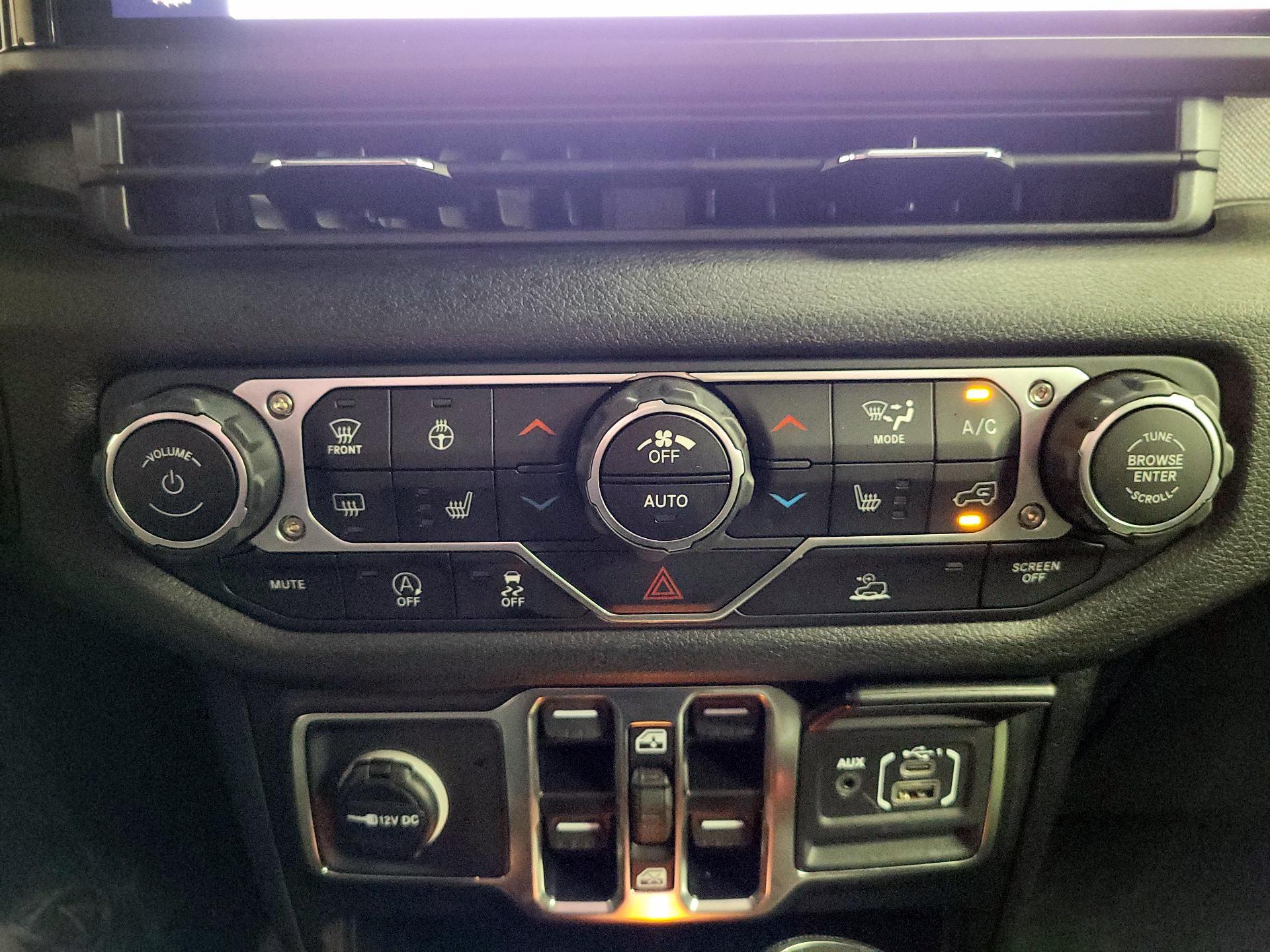 Thumbnail: 2025 Jeep Wrangler - 16