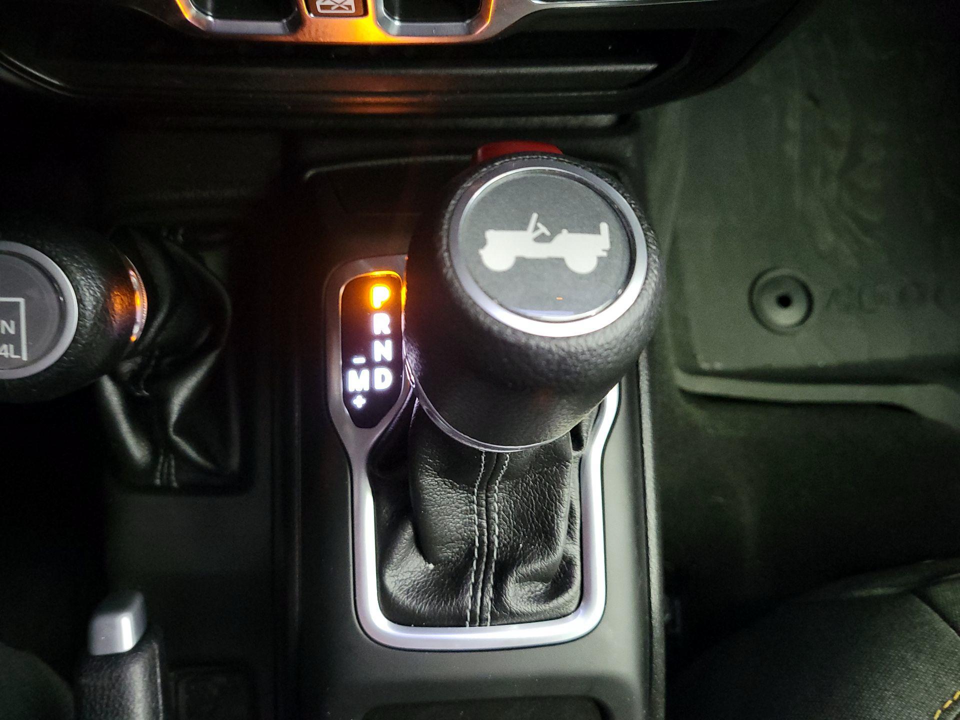 Thumbnail: 2025 Jeep Wrangler - 17