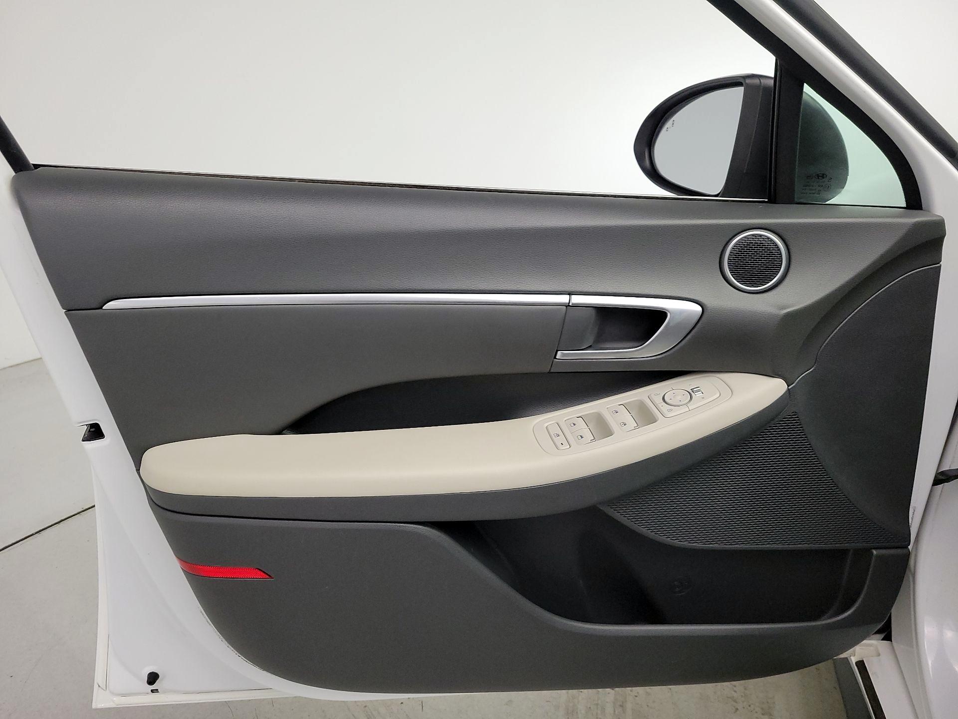 Thumbnail: 2021 Hyundai Sonata - 12