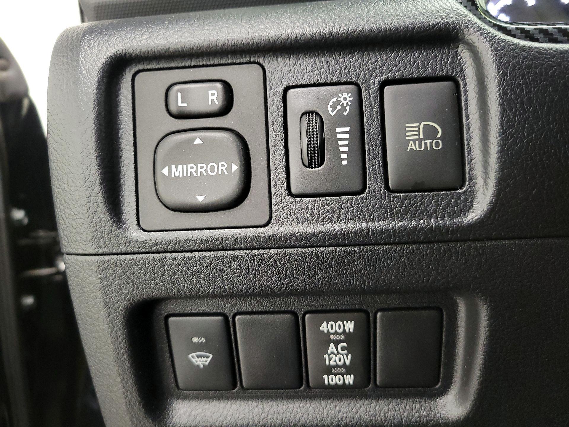 Thumbnail: 2020 Toyota 4Runner - 13