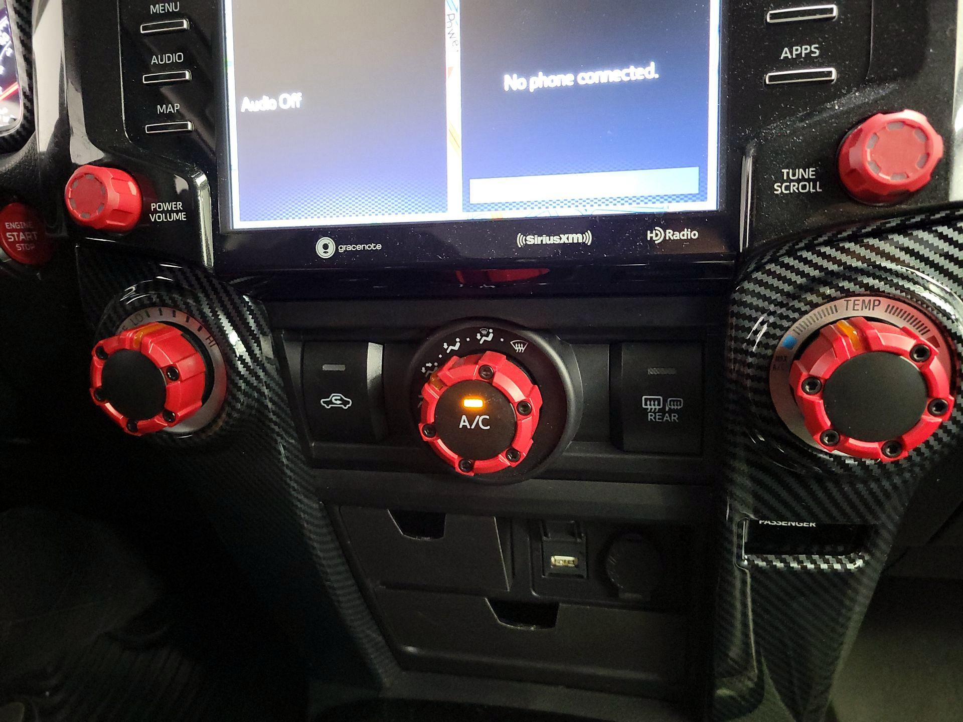 Thumbnail: 2020 Toyota 4Runner - 17