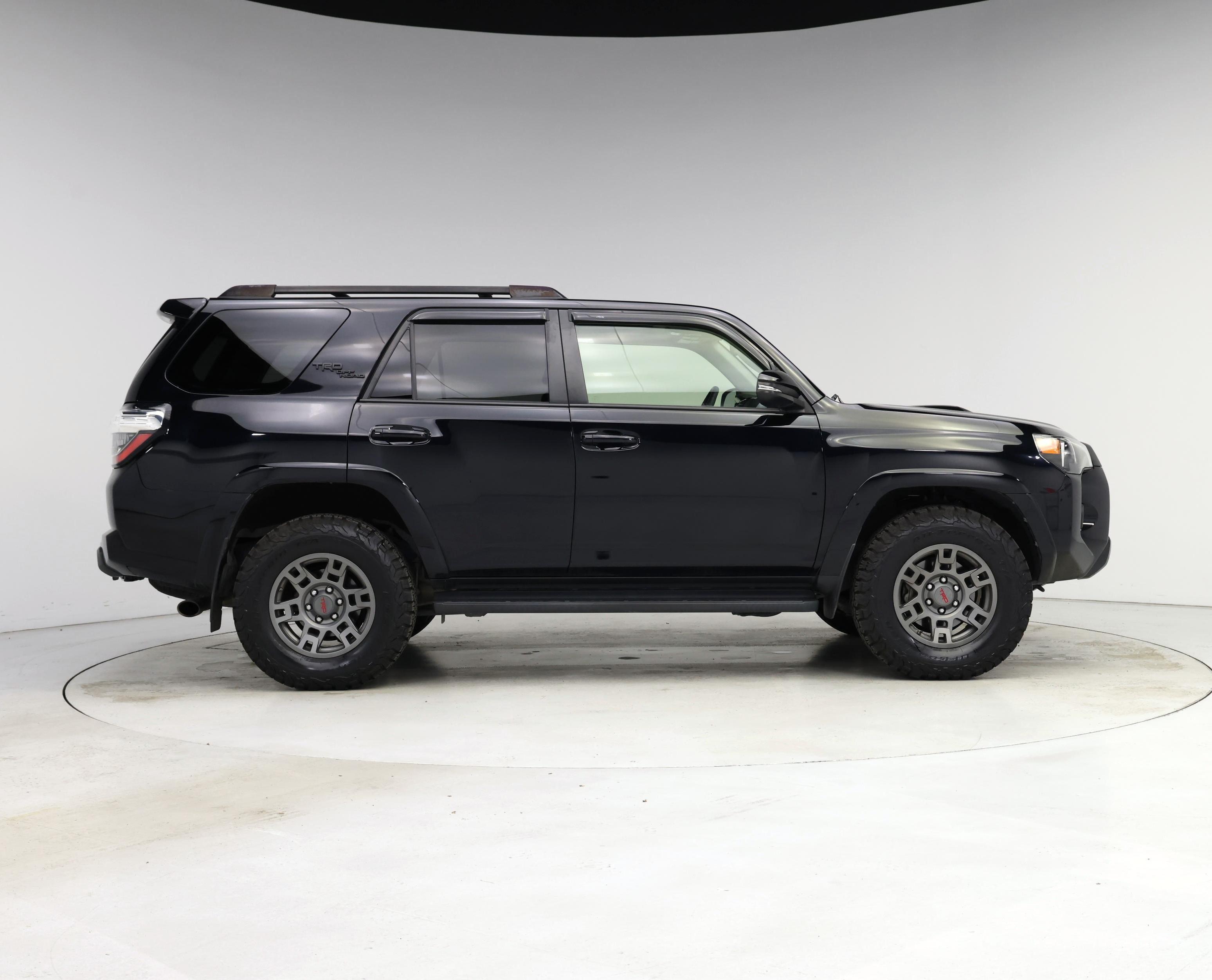 Thumbnail: 2020 Toyota 4Runner - 7