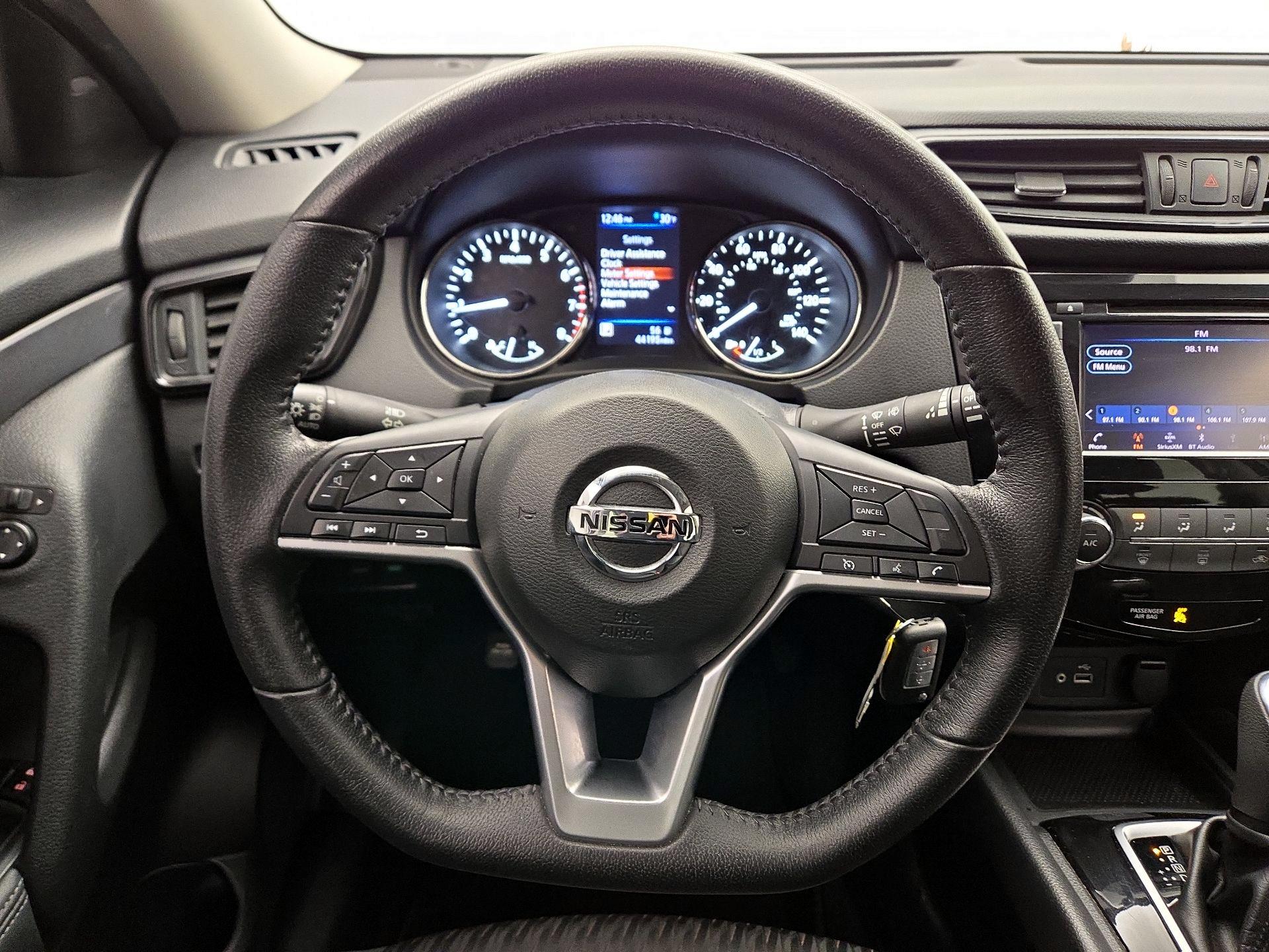 Thumbnail: 2019 Nissan Rogue - 10