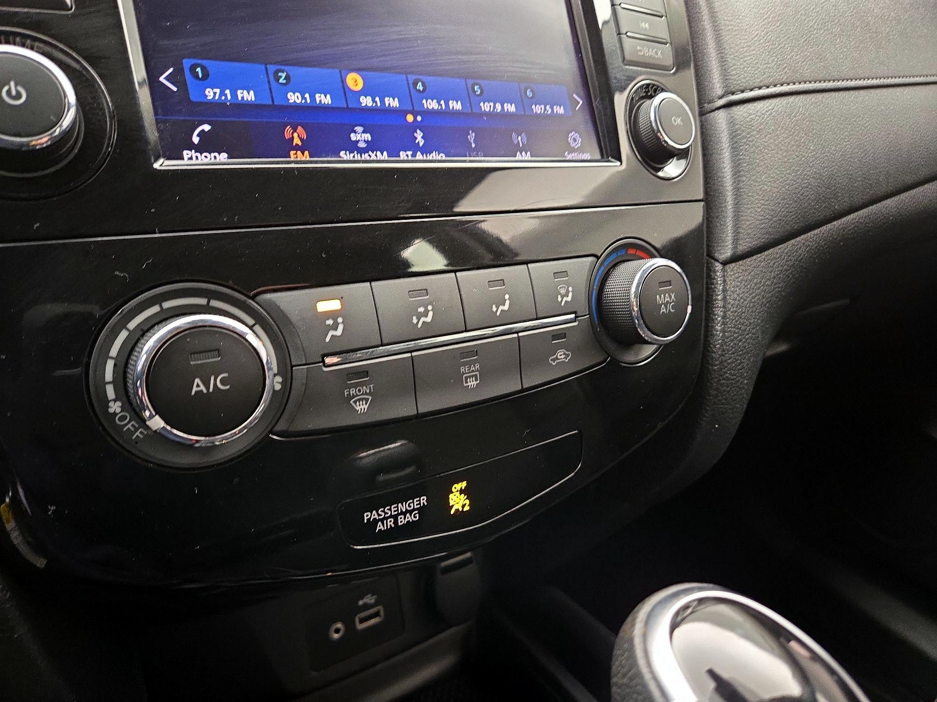 Thumbnail: 2019 Nissan Rogue - 16