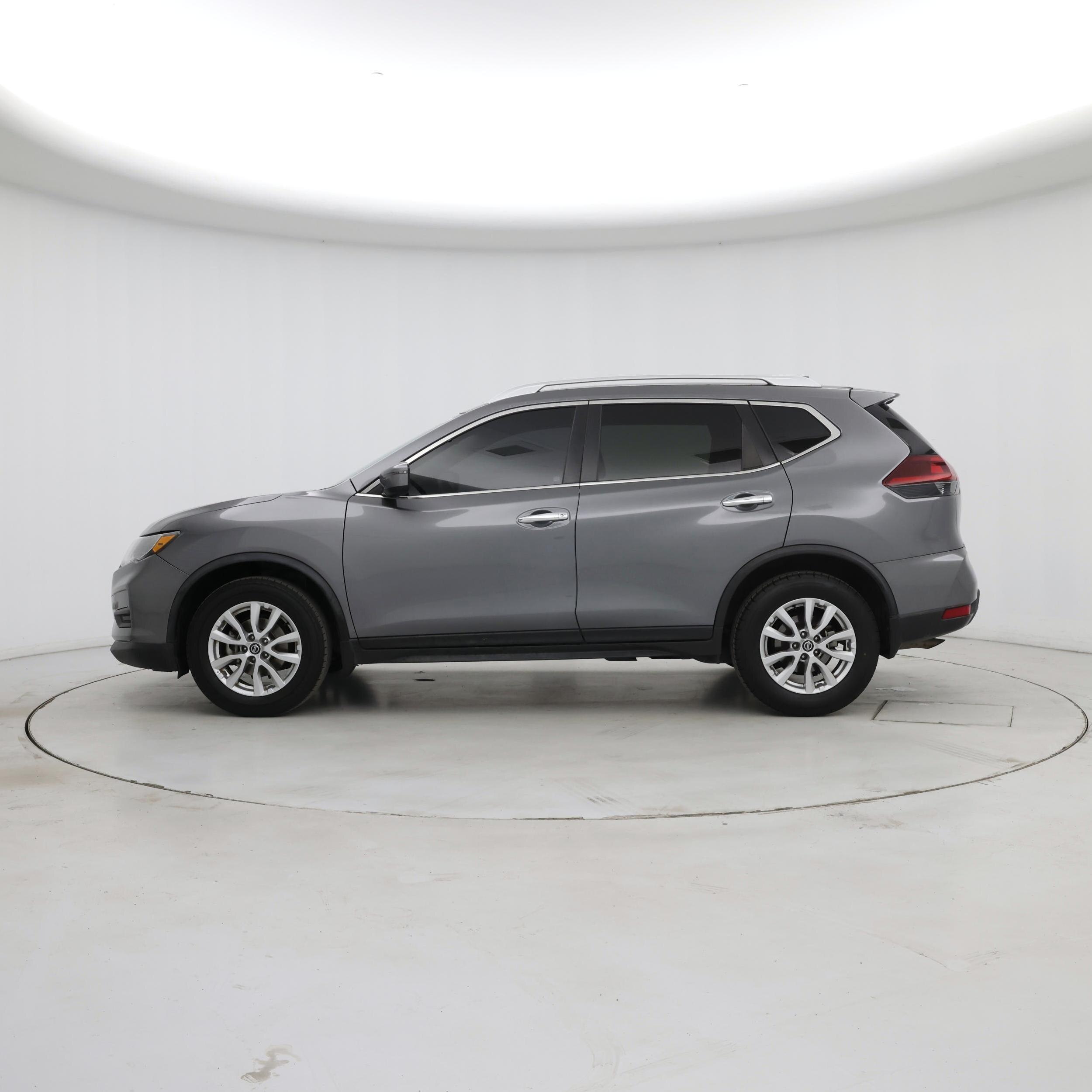 Thumbnail: 2019 Nissan Rogue - 3
