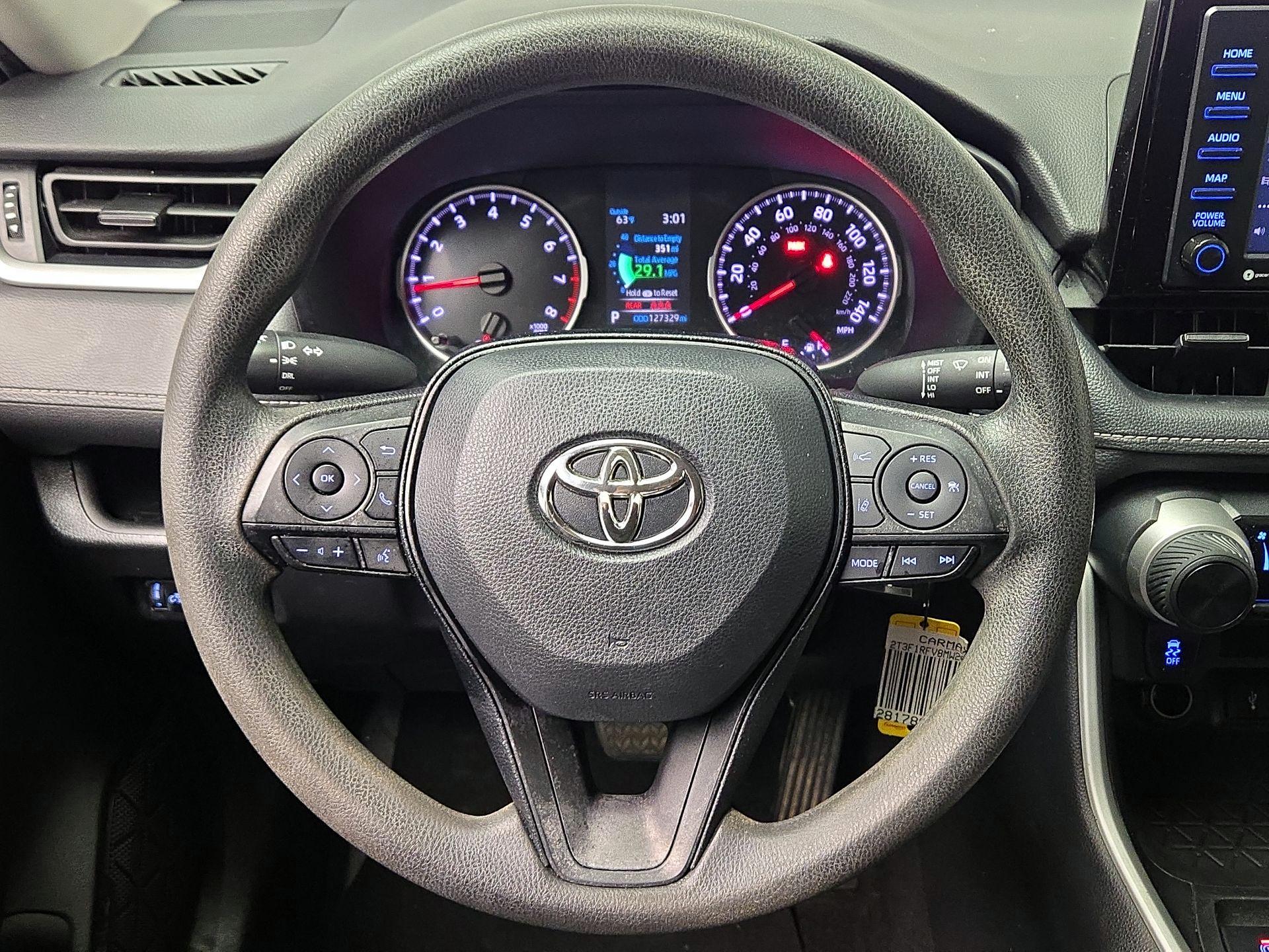 Thumbnail: 2021 Toyota RAV4 - 10