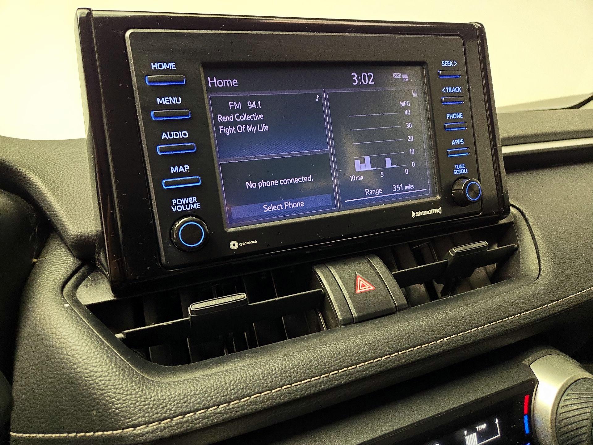 Thumbnail: 2021 Toyota RAV4 - 15