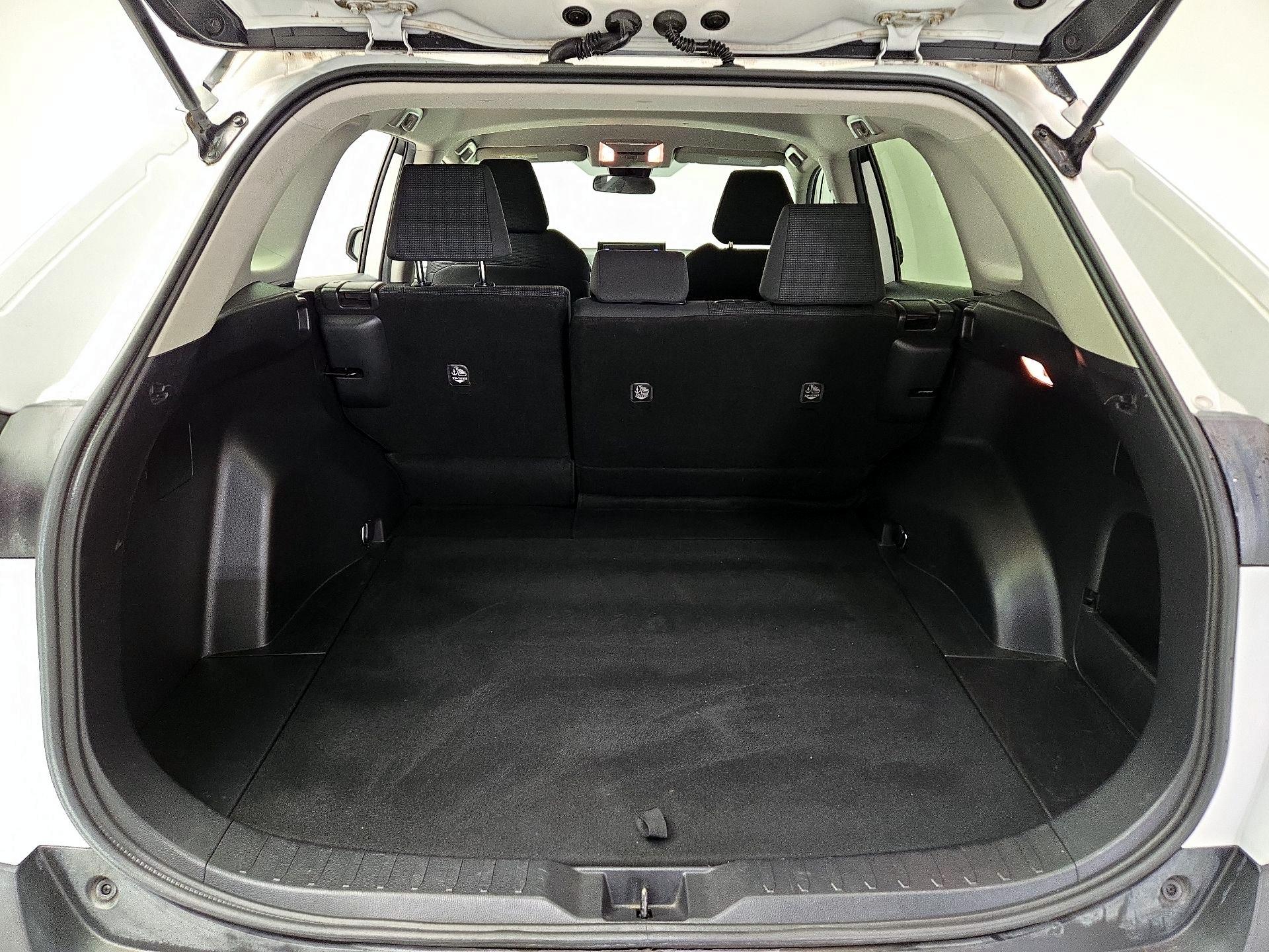 Thumbnail: 2021 Toyota RAV4 - 20