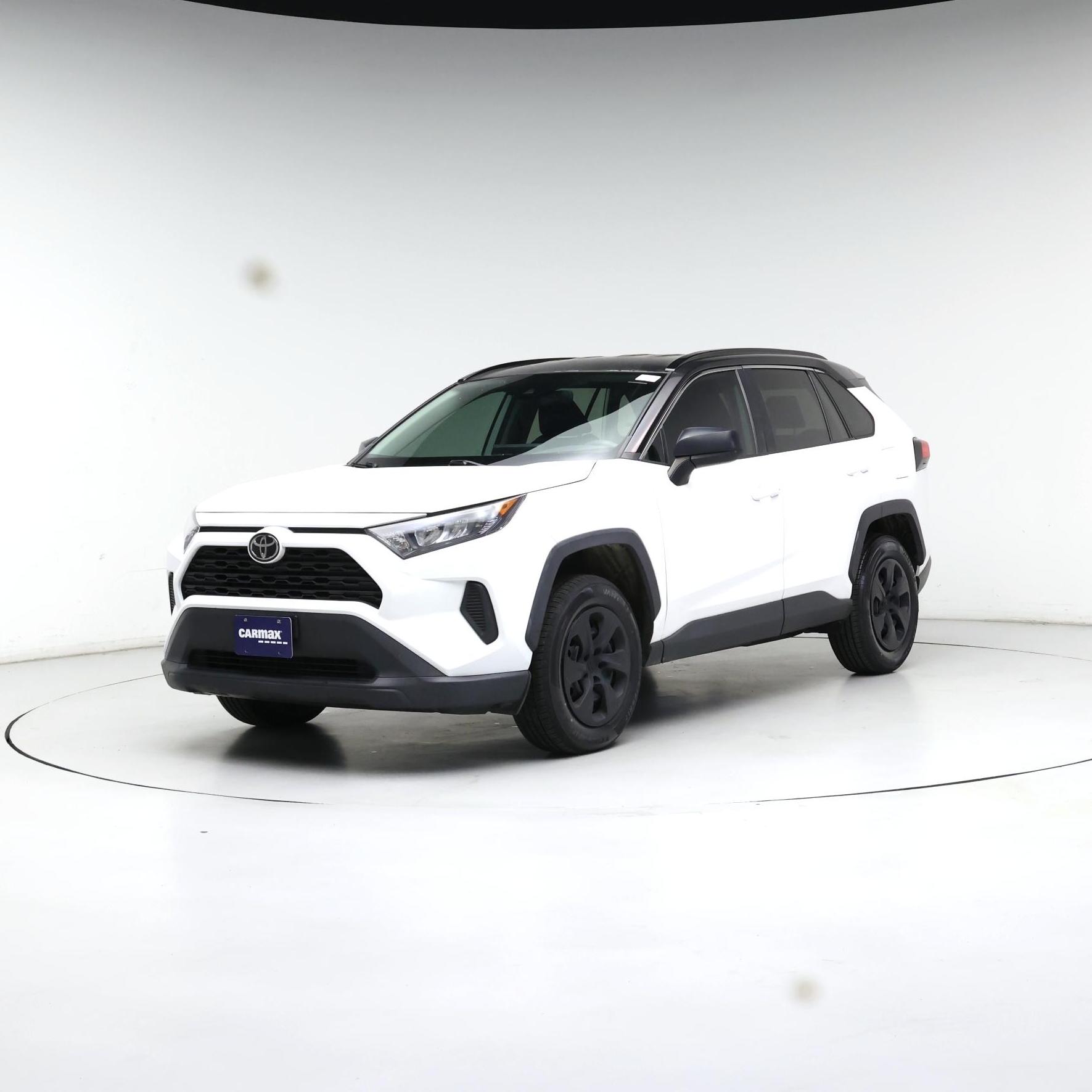 Thumbnail: 2021 Toyota RAV4 - 4