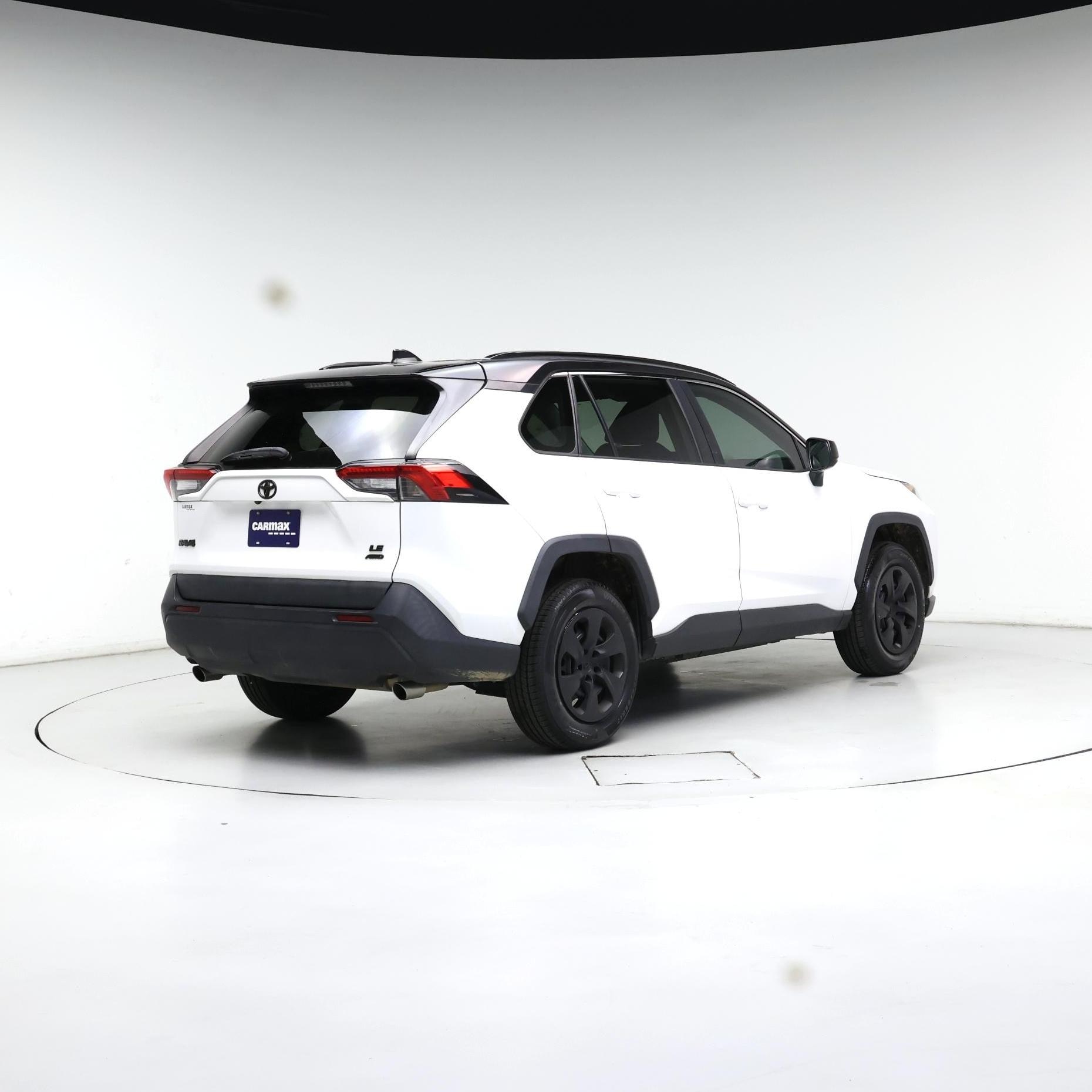 Thumbnail: 2021 Toyota RAV4 - 8