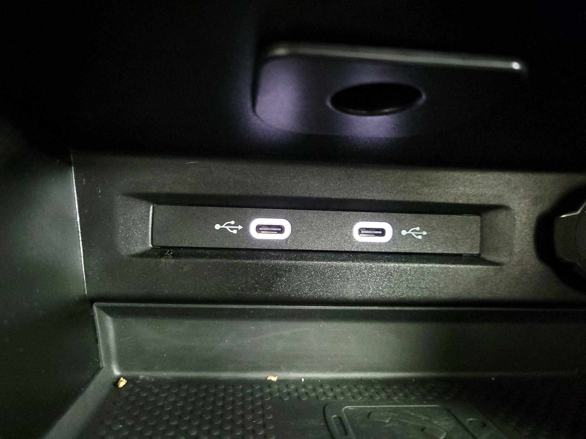 Thumbnail: 2024 Volkswagen Tiguan - 18