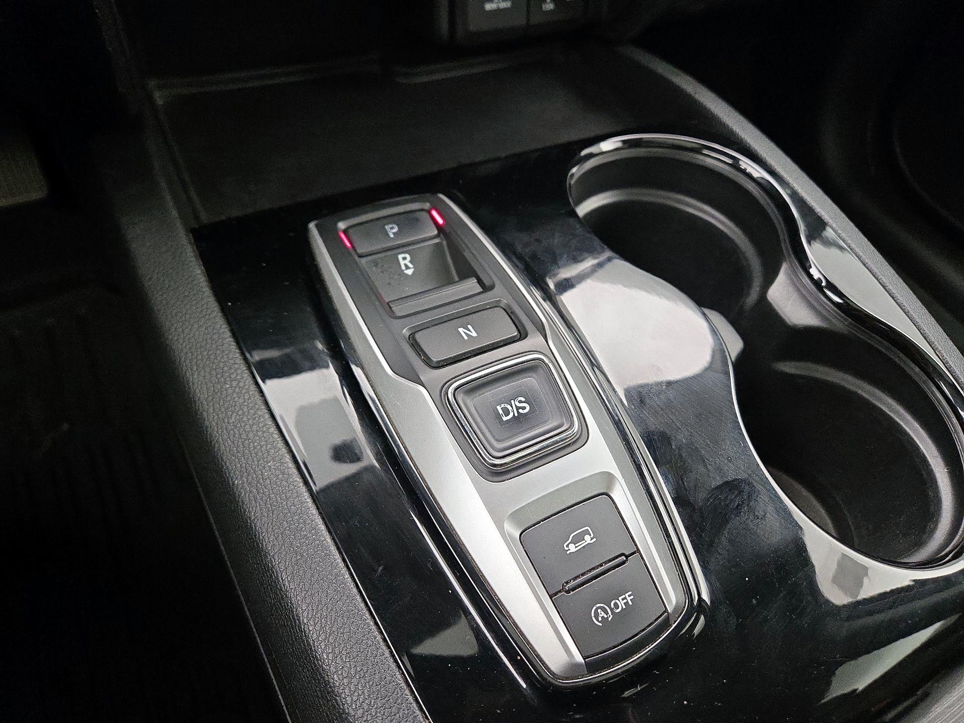 Thumbnail: 2017 Honda Pilot - 17